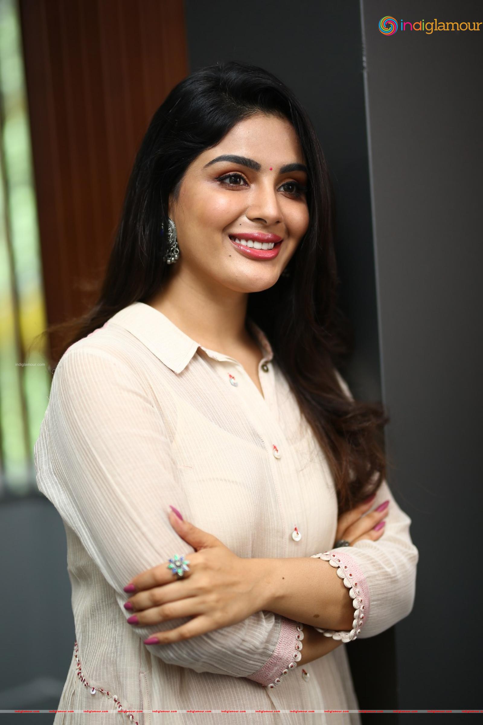 Samyuktha Menon Actress hd photo
