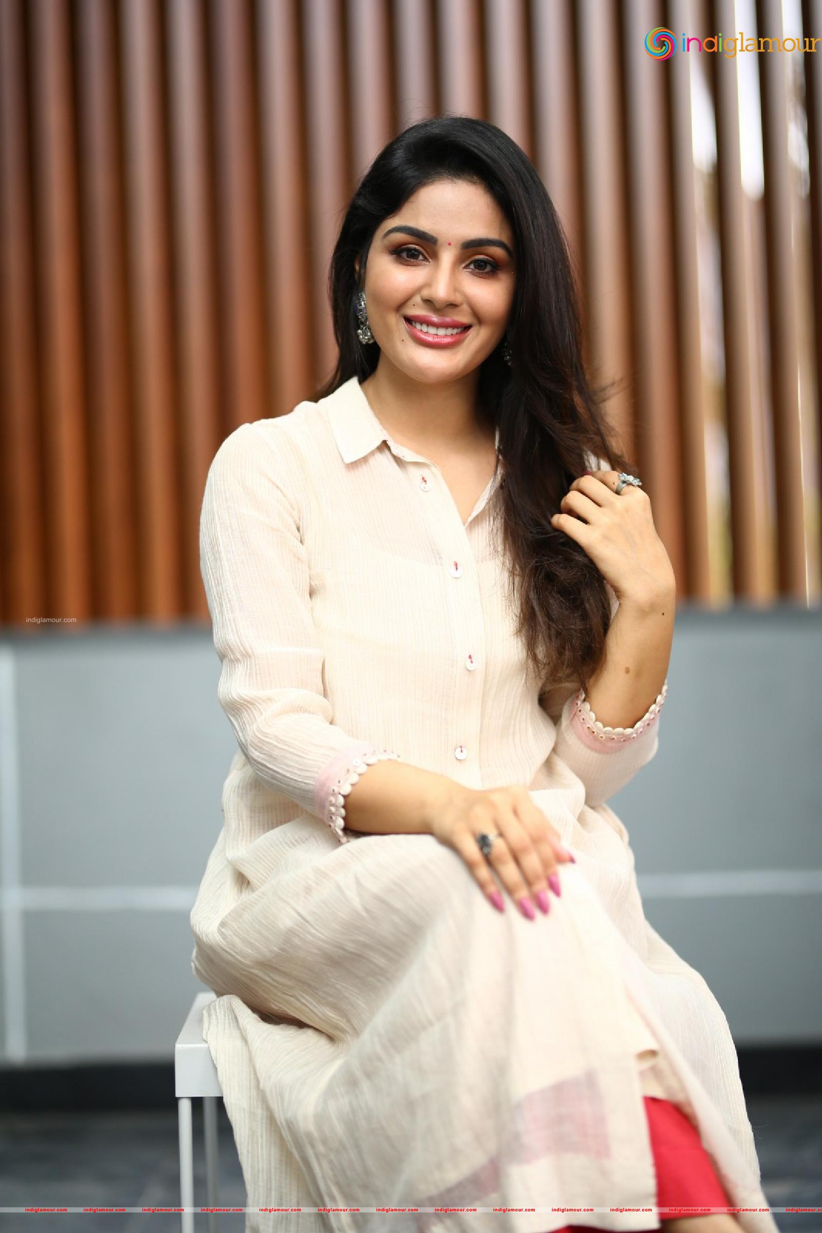 Samyuktha Menon Actress hd photo