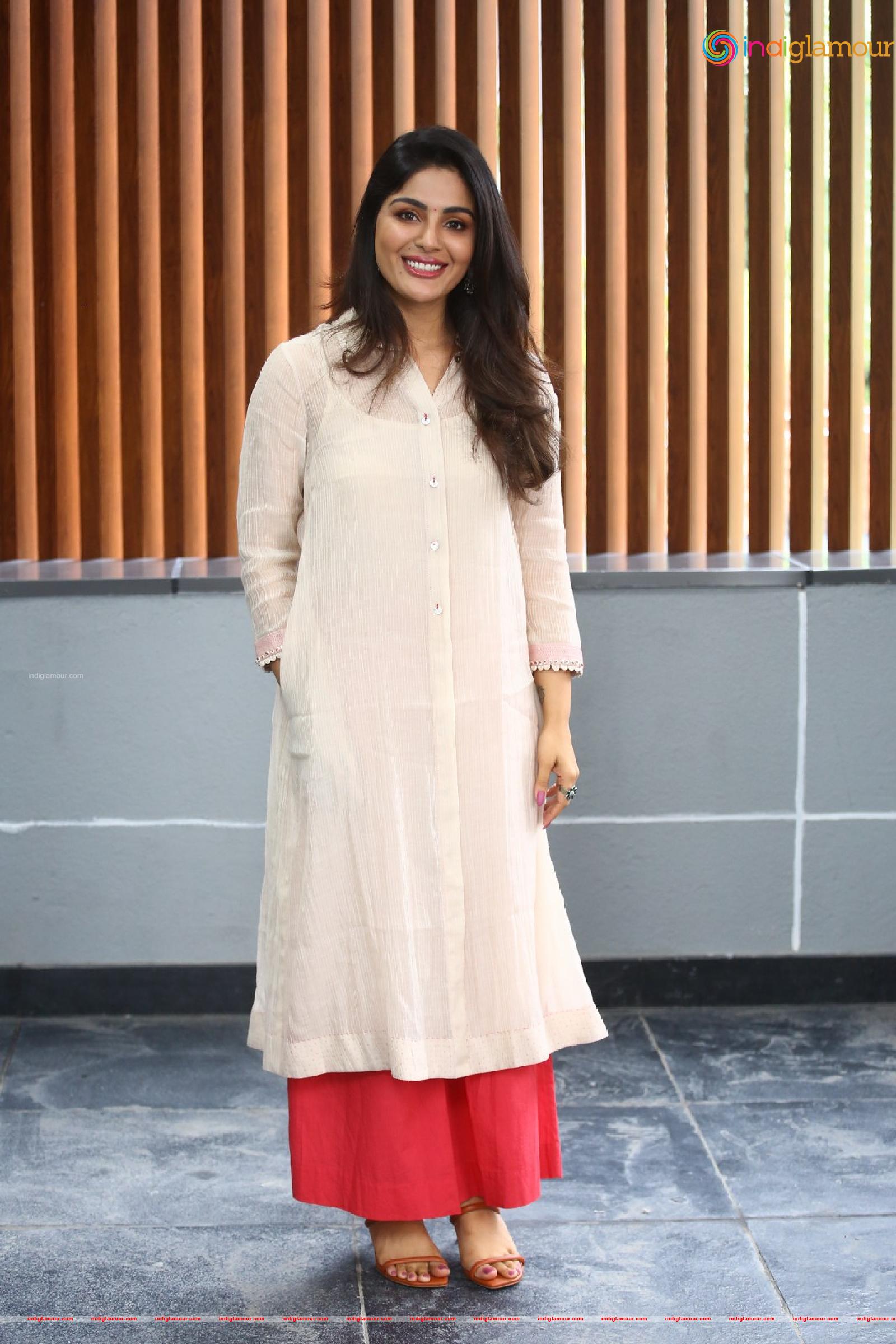 Samyuktha Menon Actress hd photo