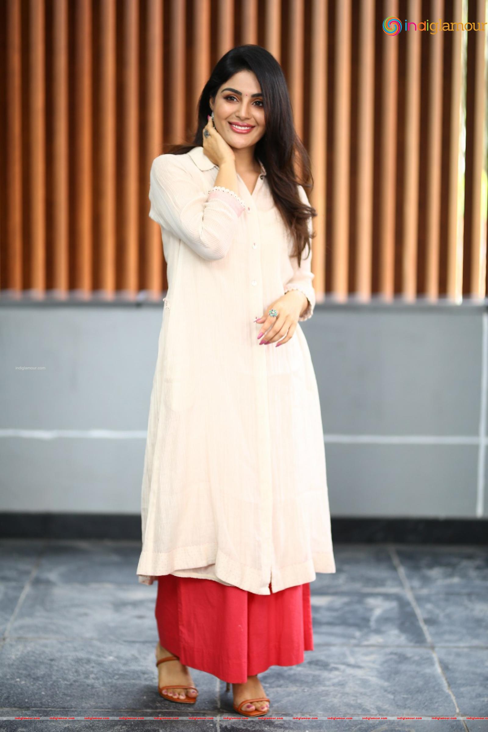 Samyuktha Menon Actress hd photo