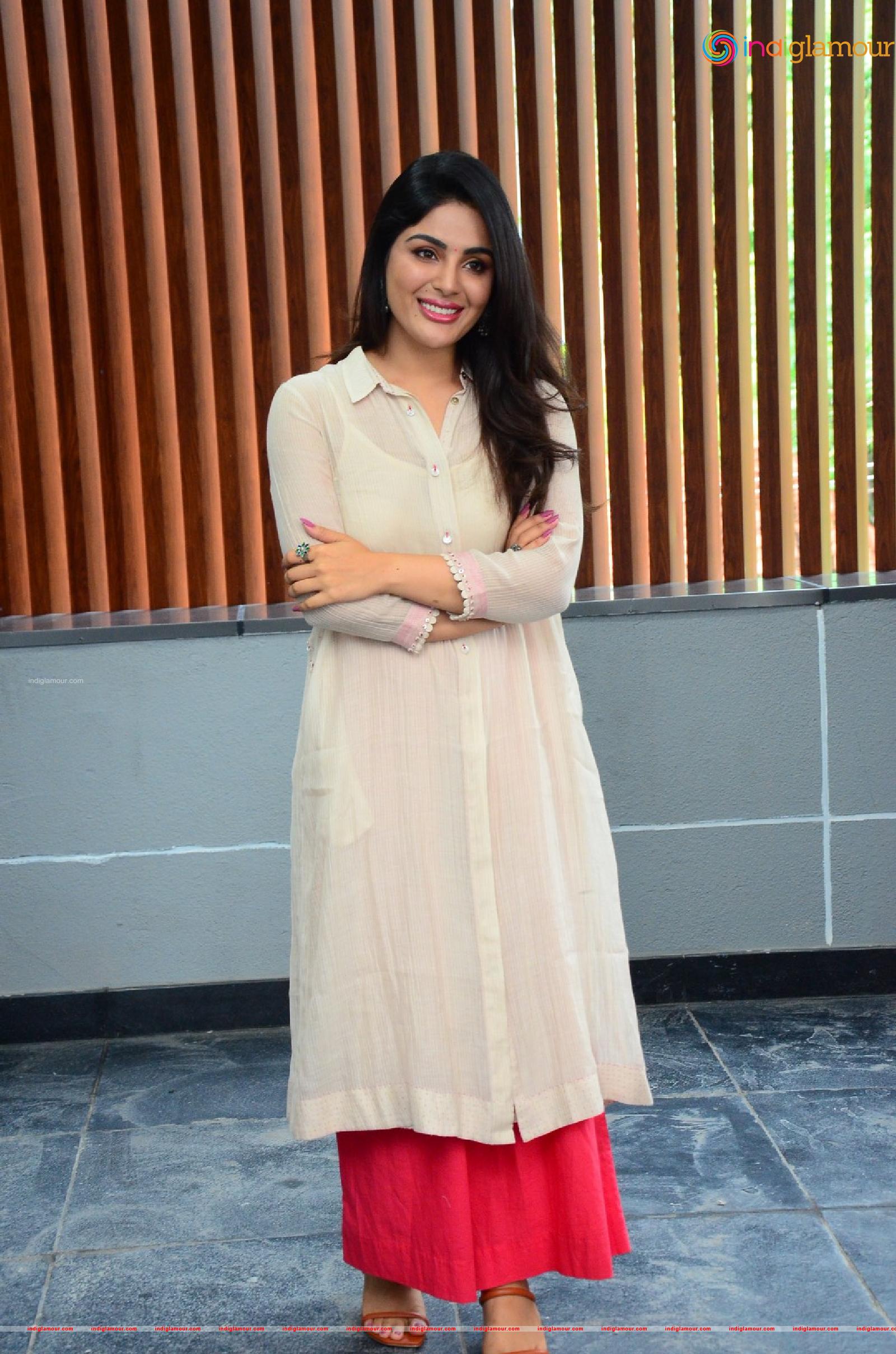 Samyuktha Menon Actress hd photo