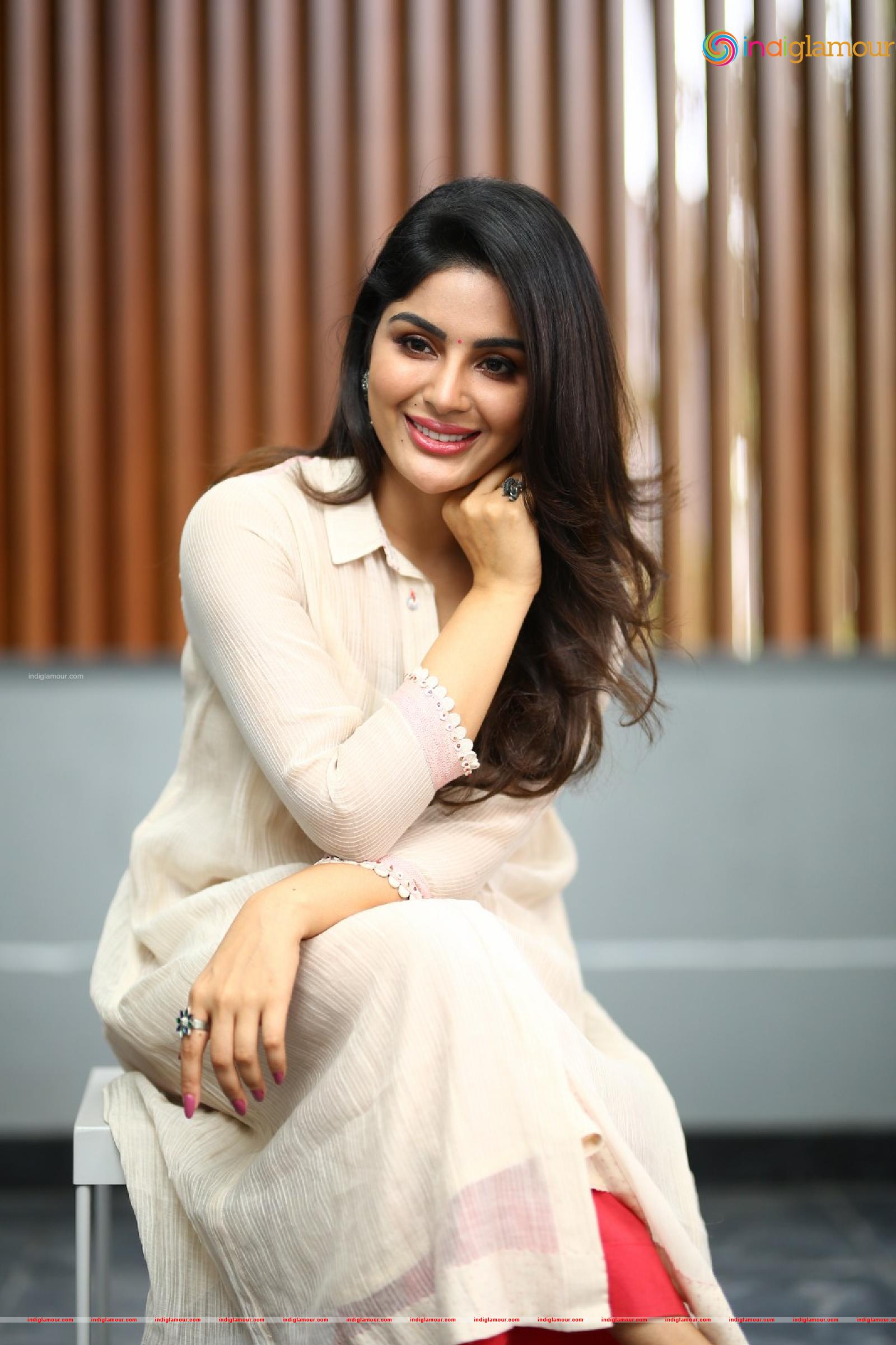 Samyuktha Menon Actress hd photo