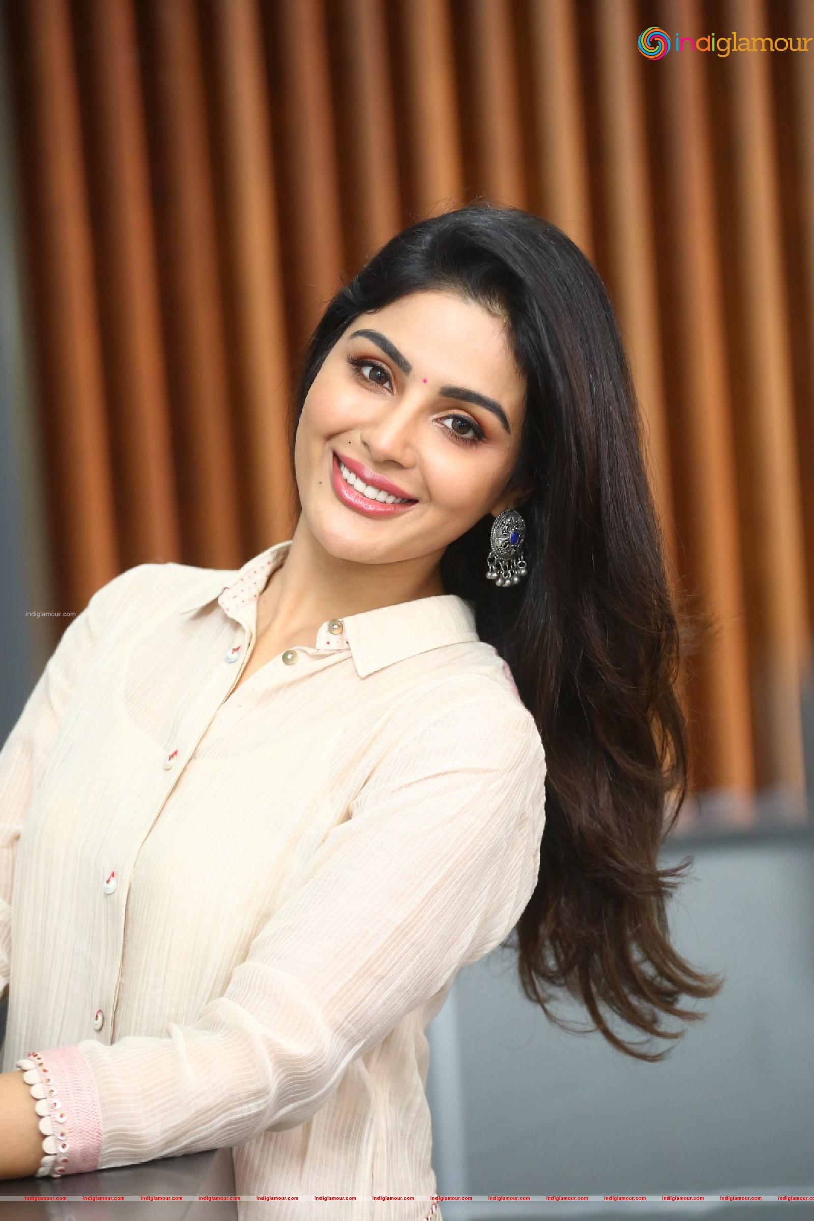 Samyuktha Menon Actress hd photo