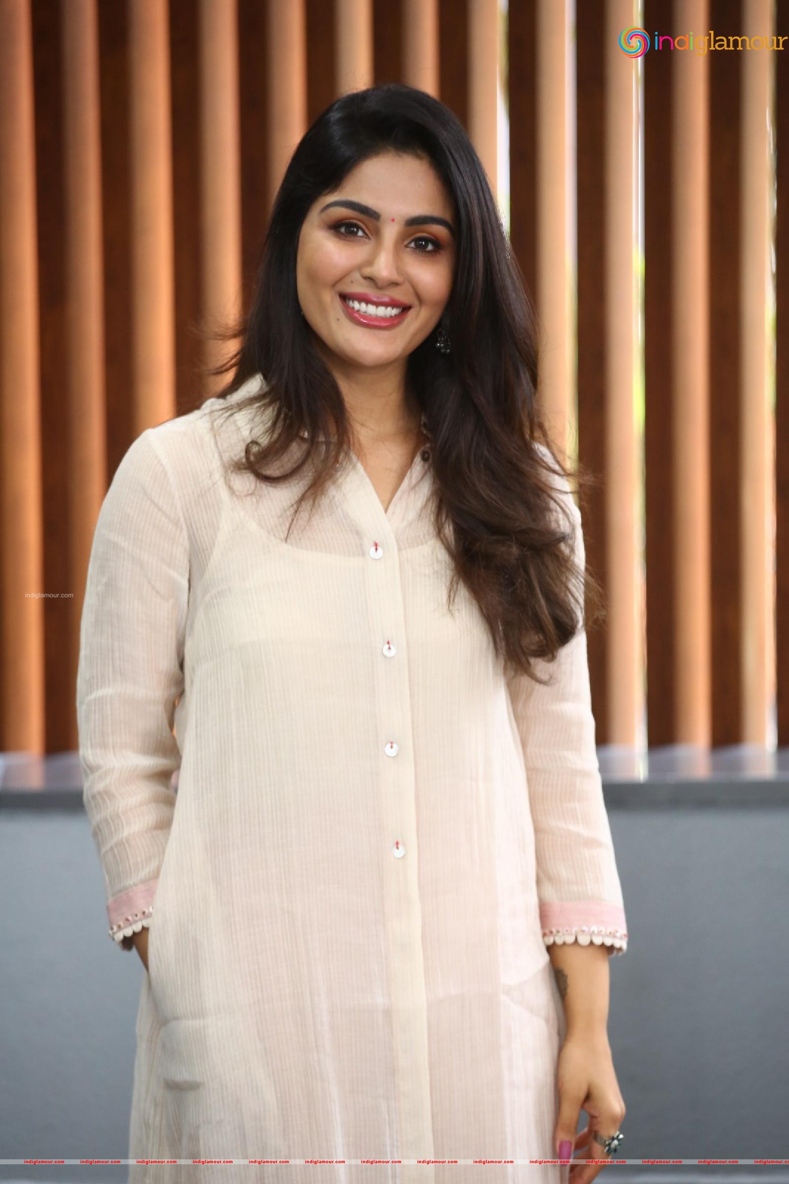 Samyuktha Menon Actress hd photo