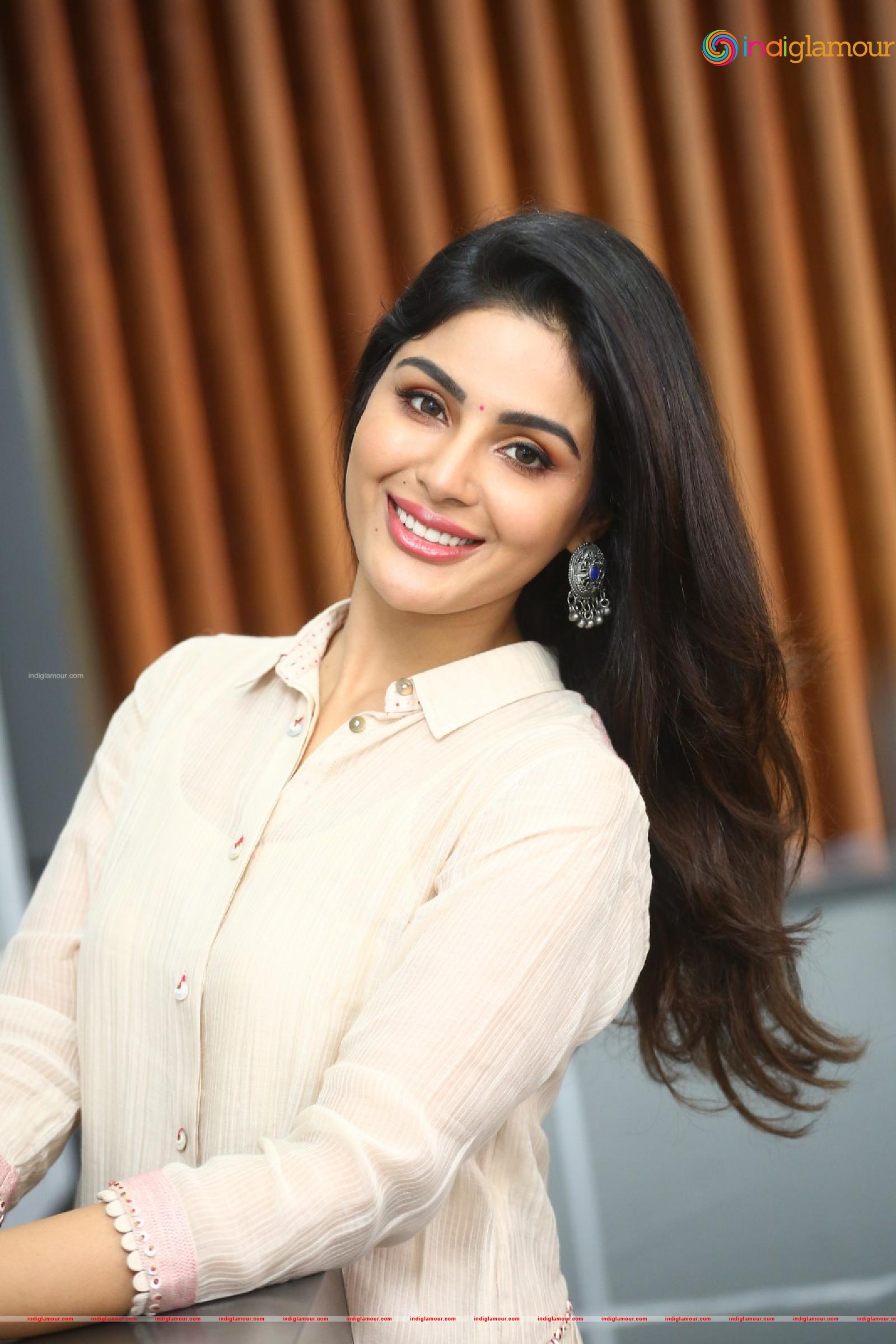 Samyuktha Menon Actress hd photo
