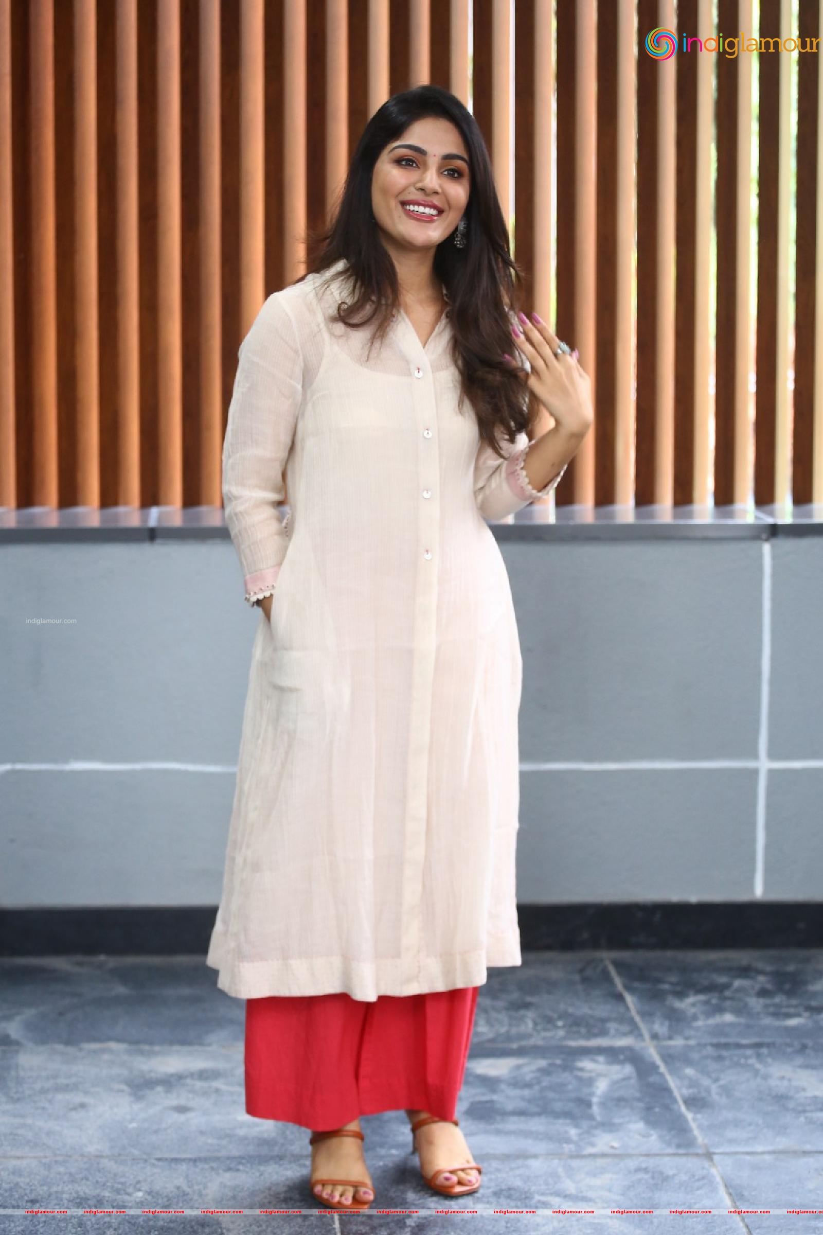 Samyuktha Menon Actress hd photo