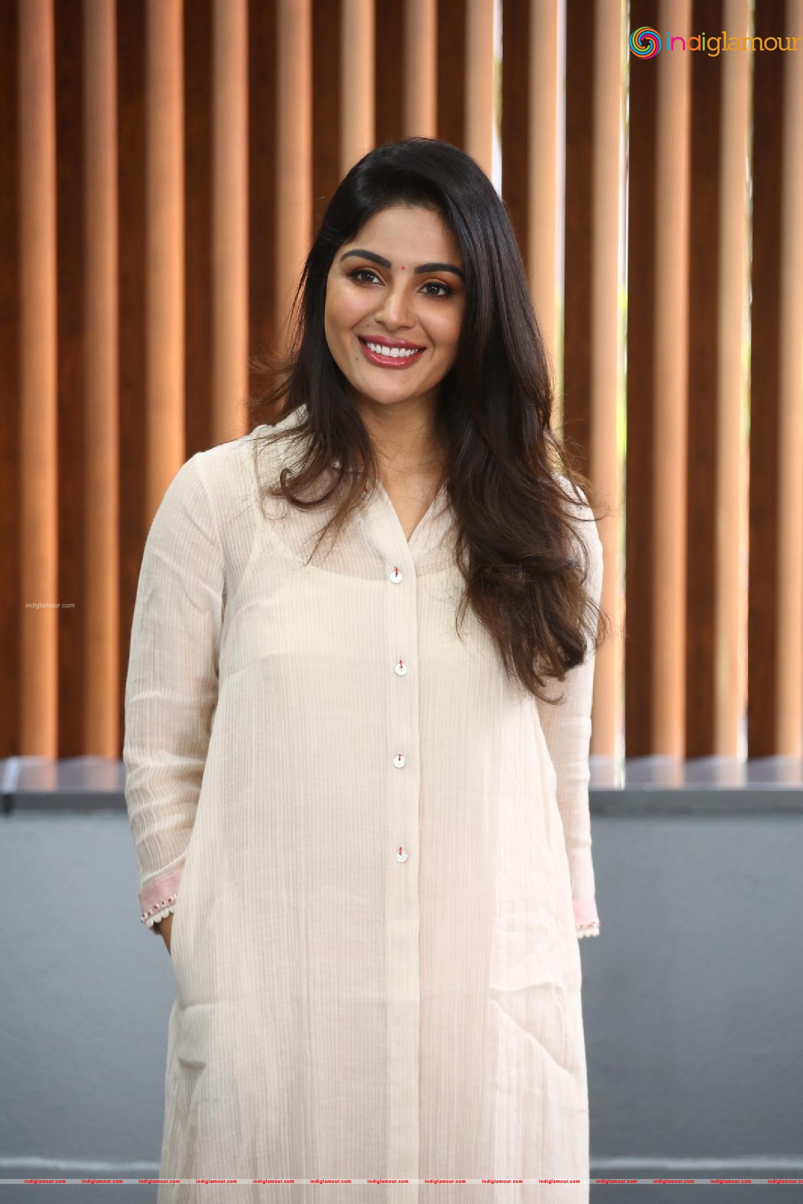 Samyuktha Menon Actress hd photo