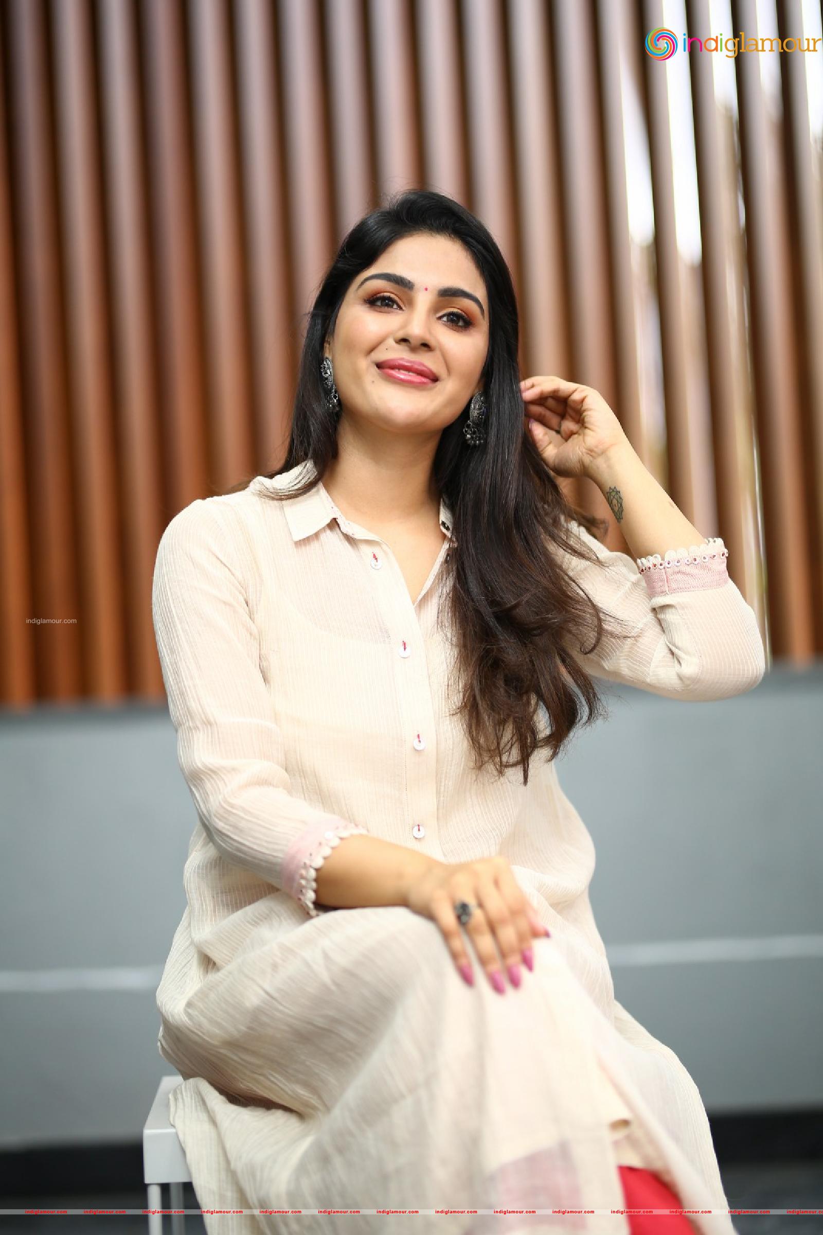 Samyuktha Menon Actress hd photo