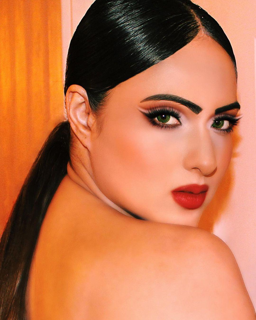 Nikesha Patel Actress hd photo