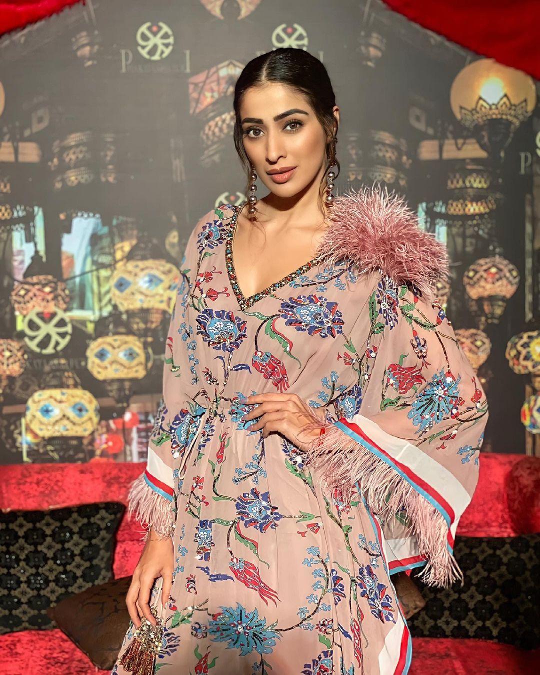 Raai Laxmi Actress hd photo