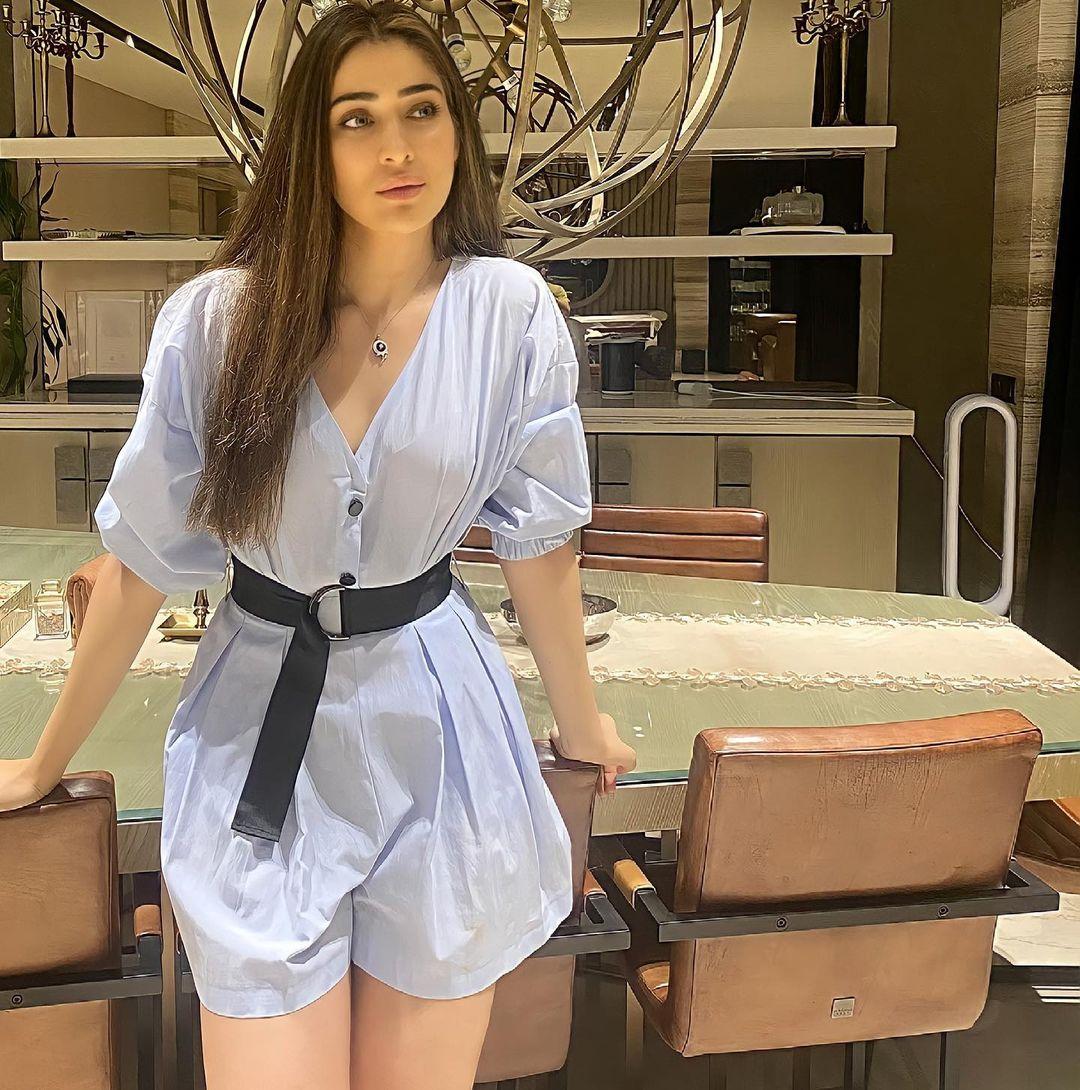 Raai Laxmi Actress hd photo