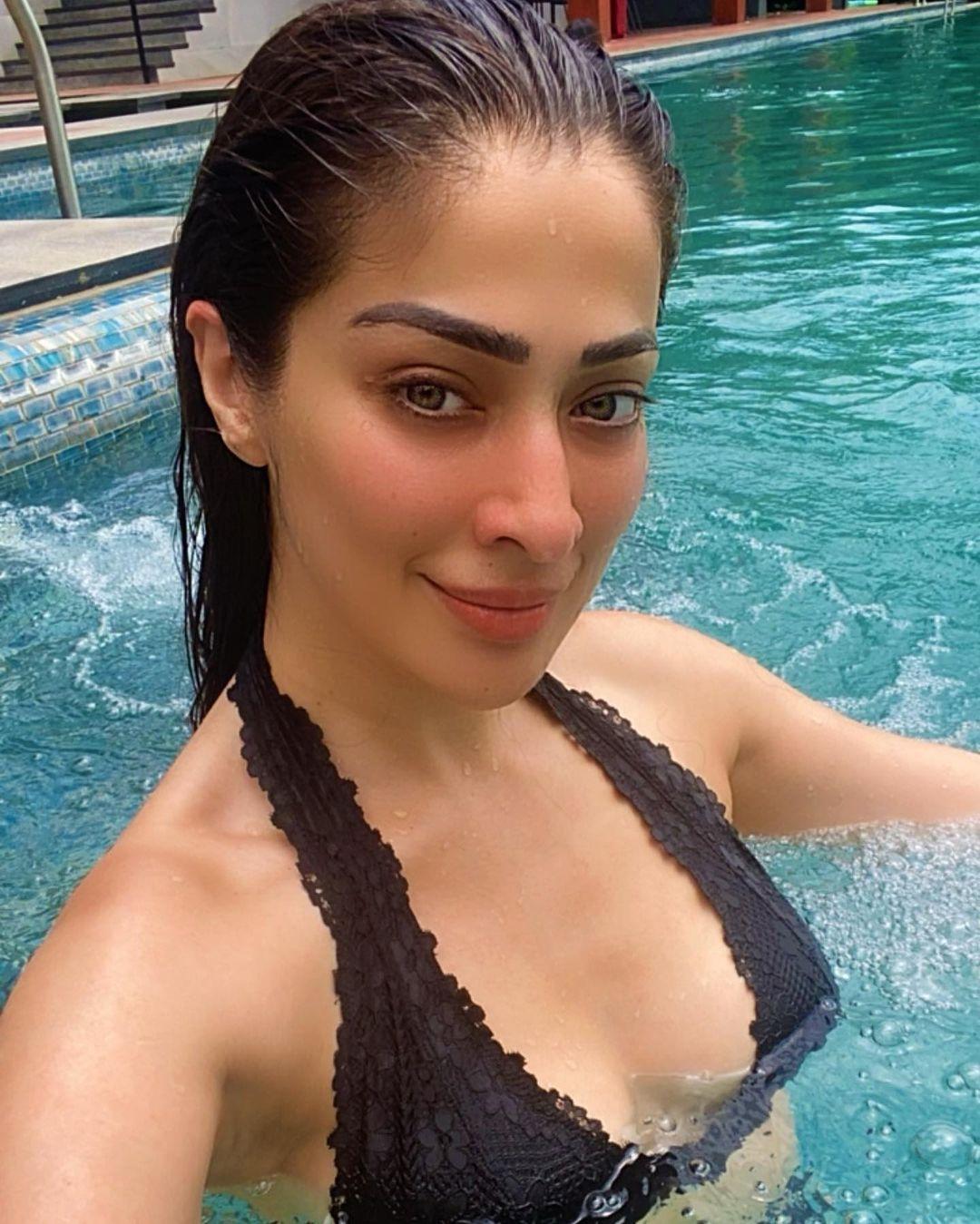 Raai Laxmi Actress hd photo