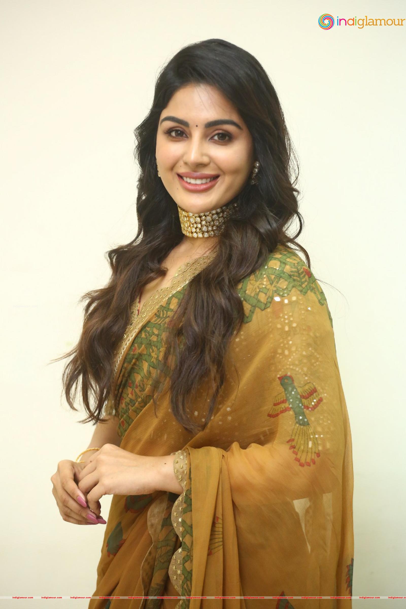 Samyuktha Menon Actress hd photo