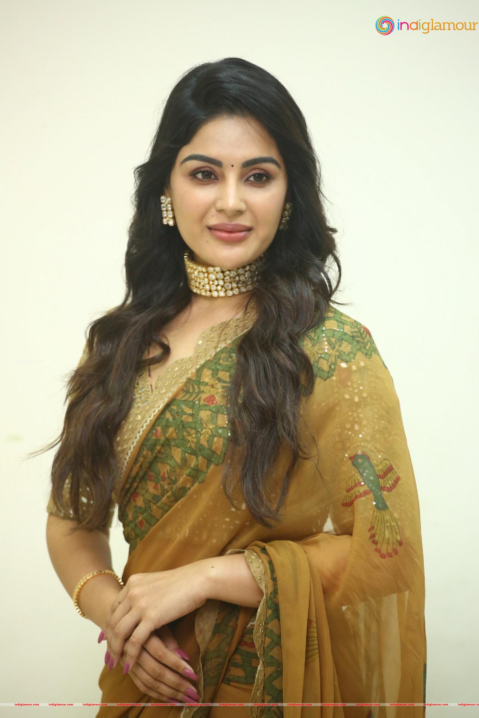 Samyuktha Menon Actress hd photo