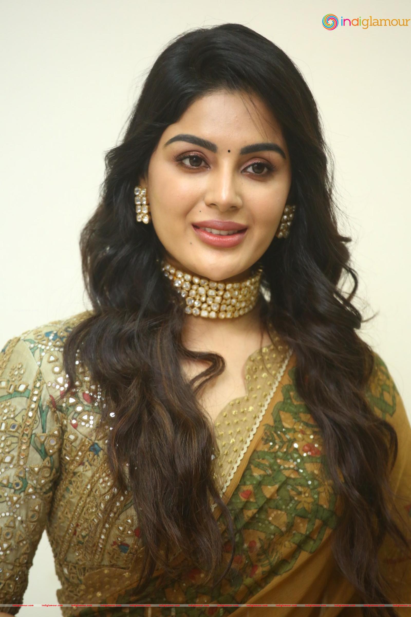 Samyuktha Menon Actress hd photo