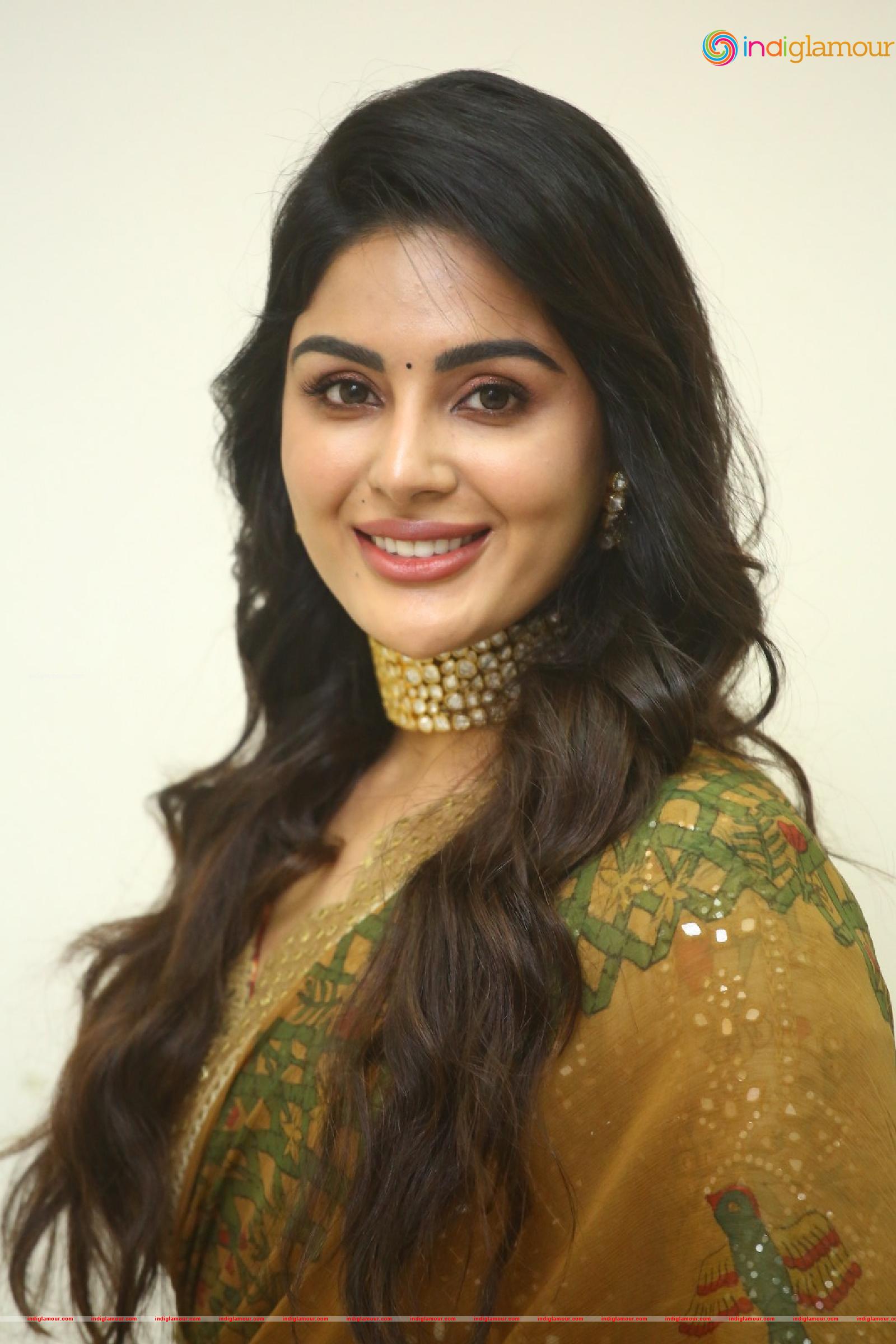 Samyuktha Menon Actress hd photo