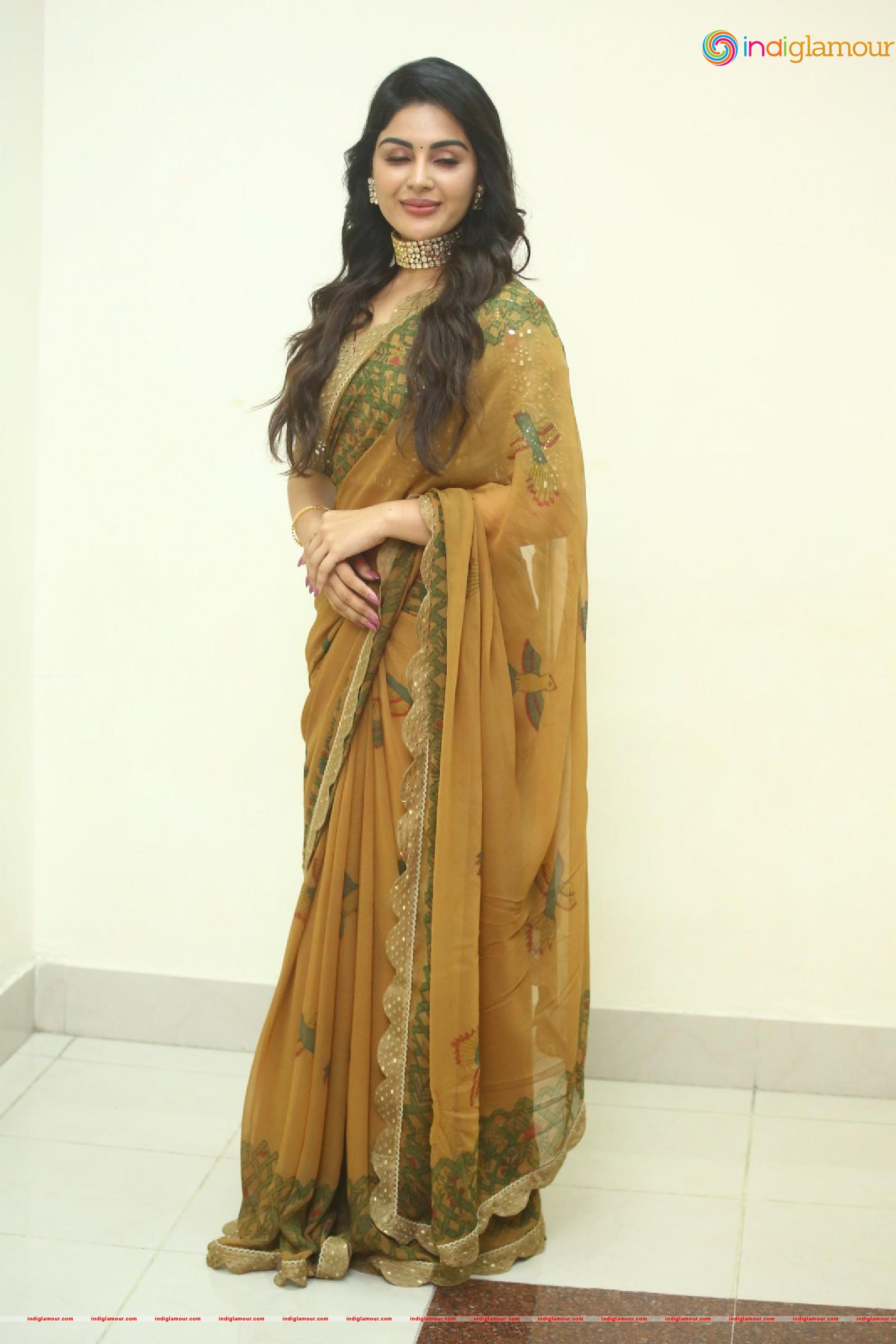 Samyuktha Menon Actress hd photo