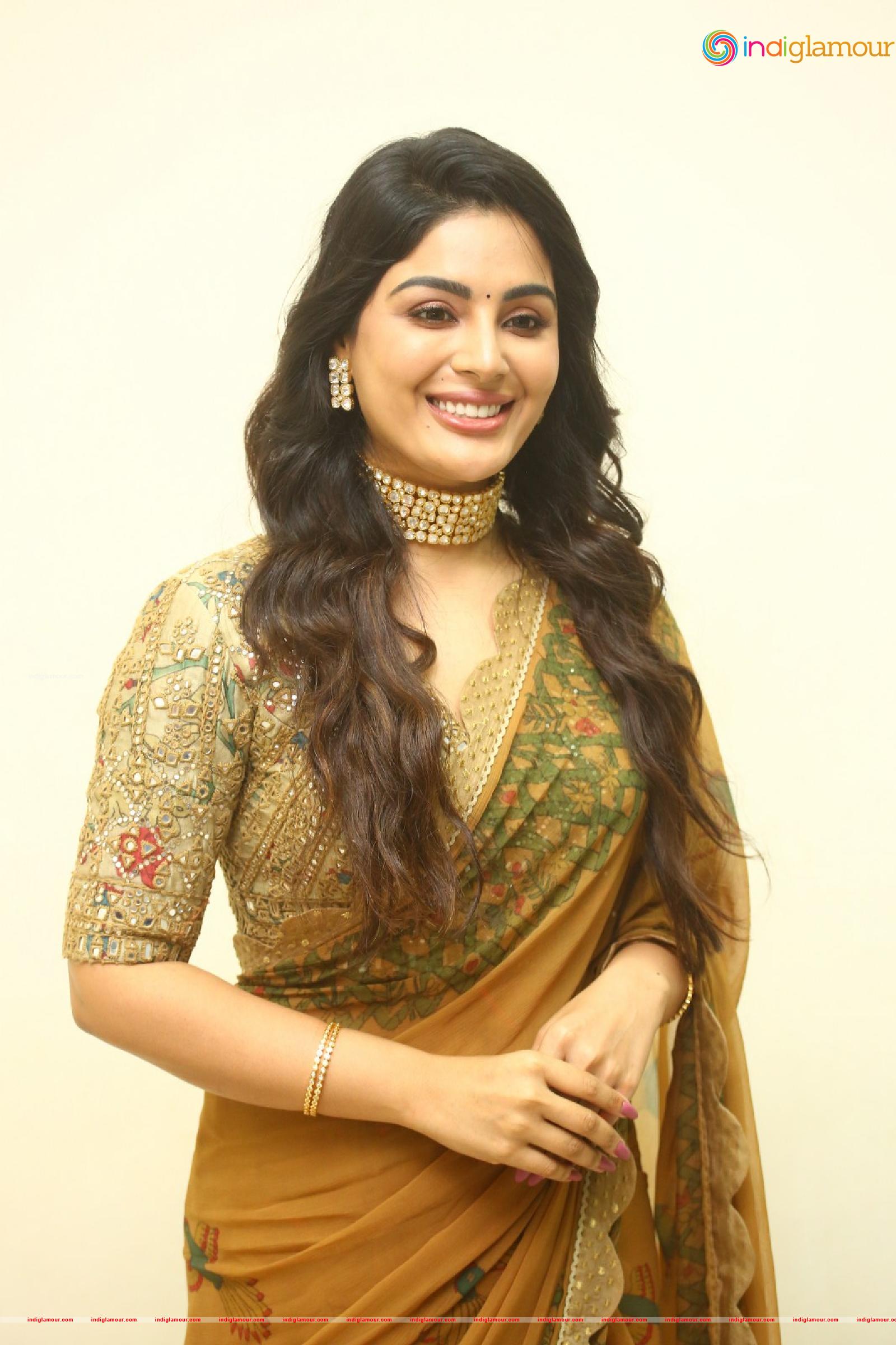 Samyuktha Menon Actress hd photo