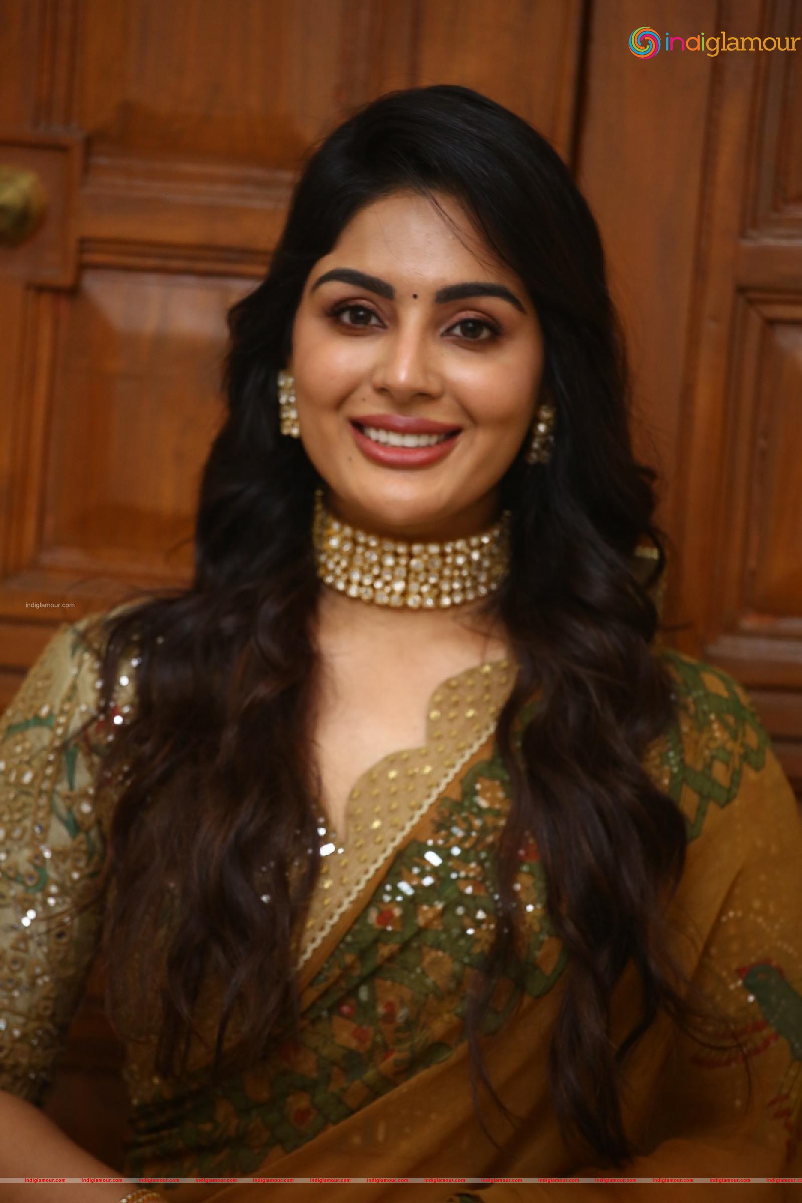 Samyuktha Menon Actress hd photo