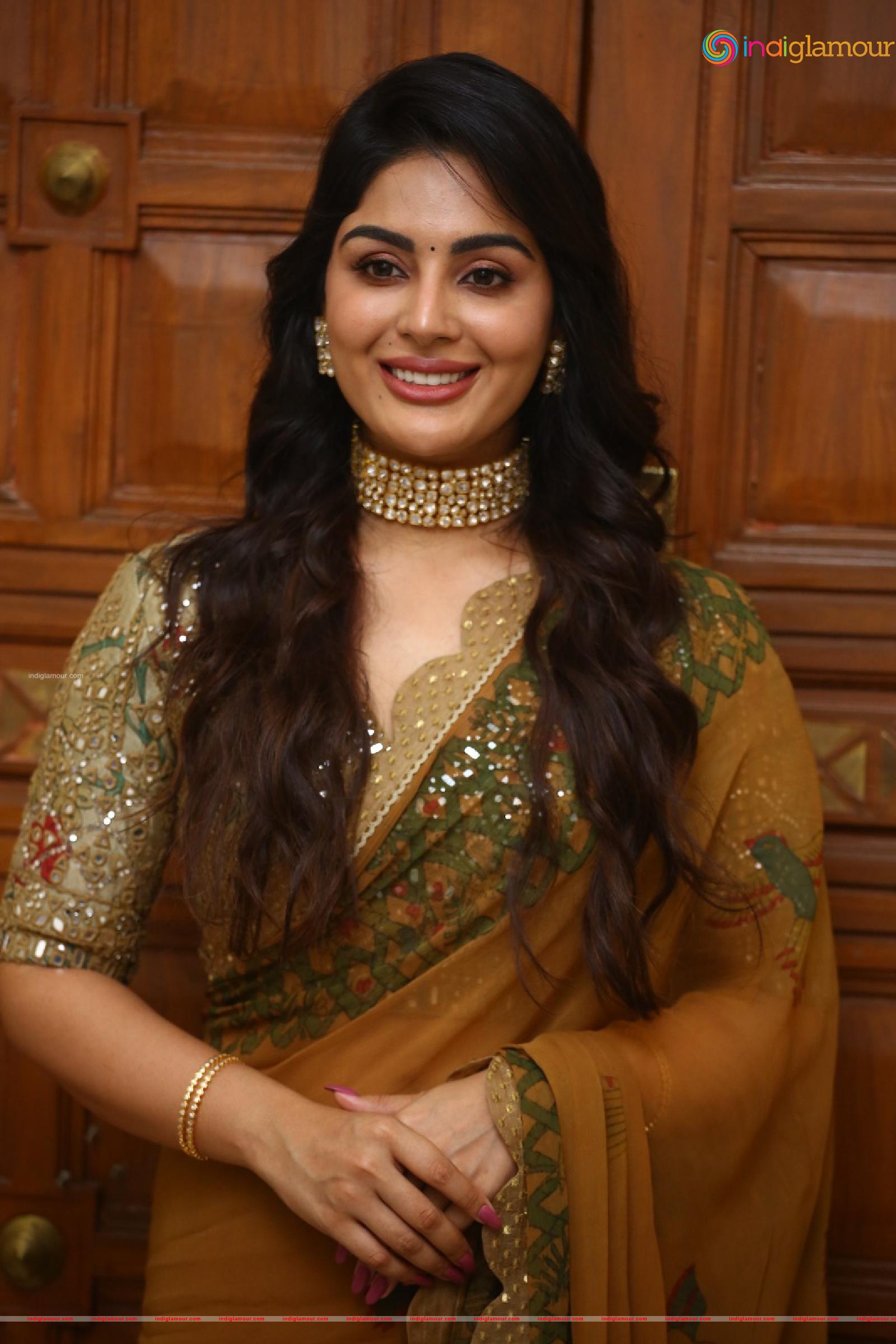 Samyuktha Menon Actress hd photo