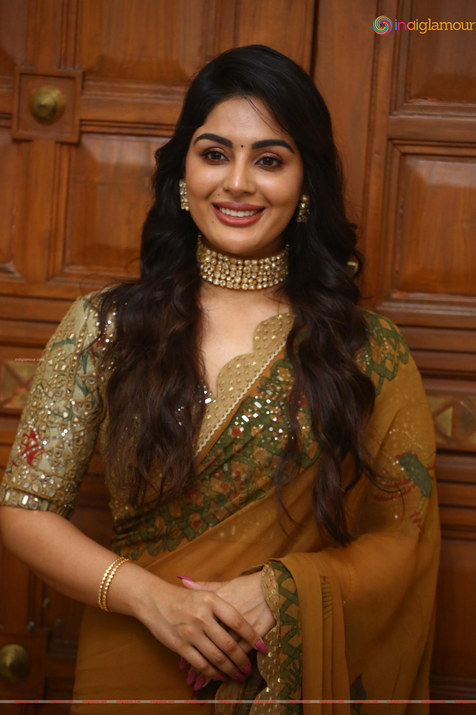 Samyuktha Menon Actress hd photo