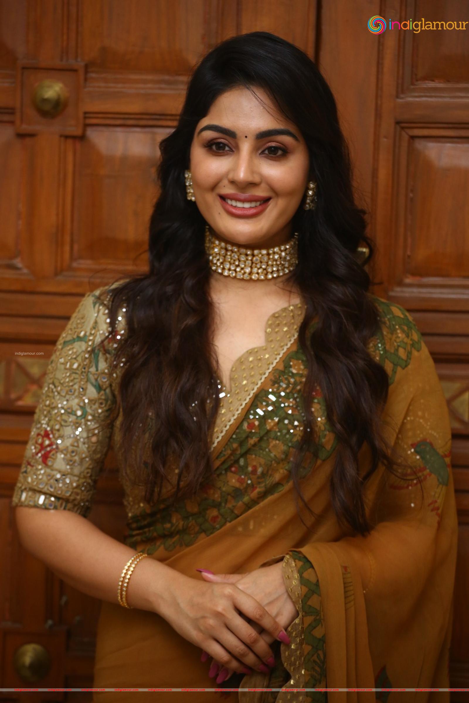 Samyuktha Menon Actress hd photo