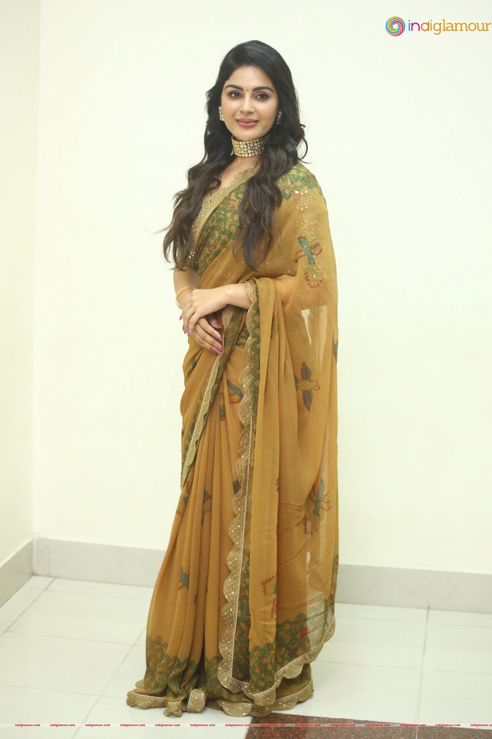 Samyuktha Menon Actress hd photo