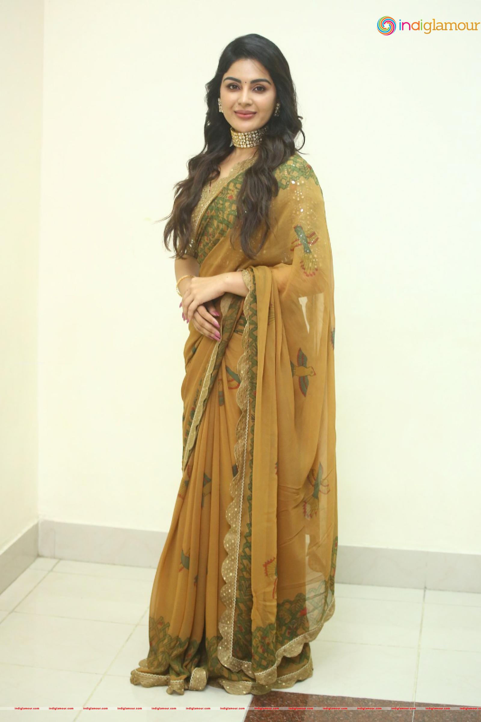 Samyuktha Menon Actress hd photo