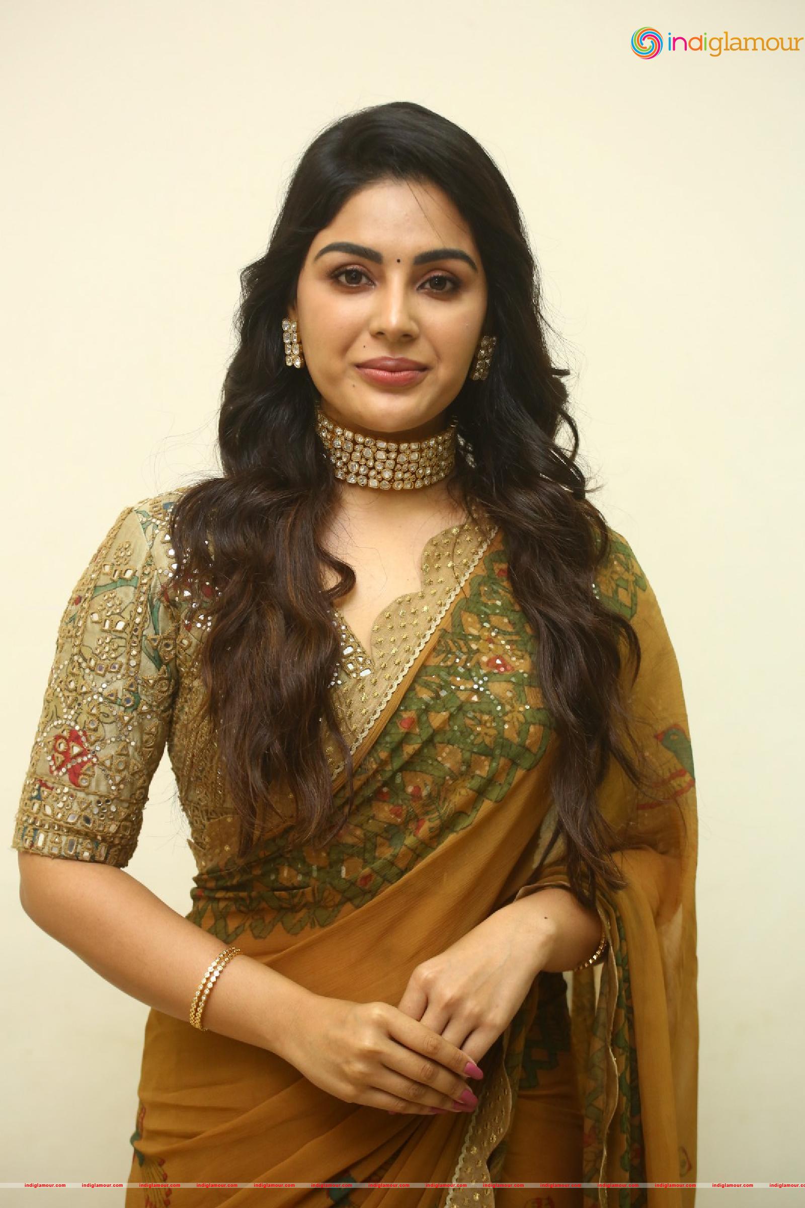 Samyuktha Menon Actress hd photo