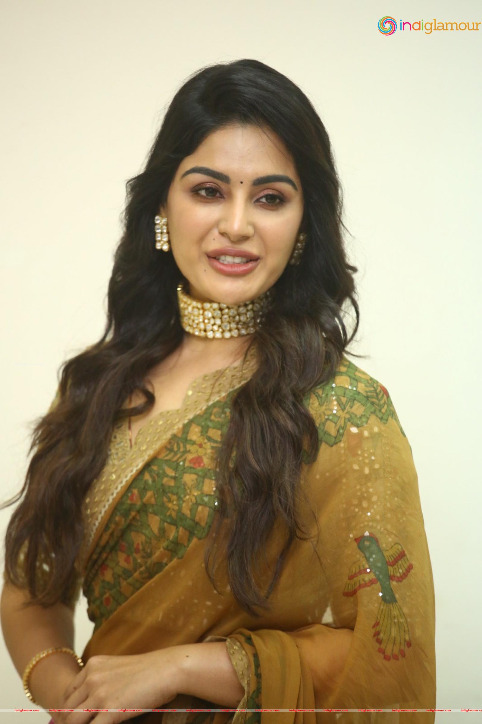Samyuktha Menon Actress hd photo
