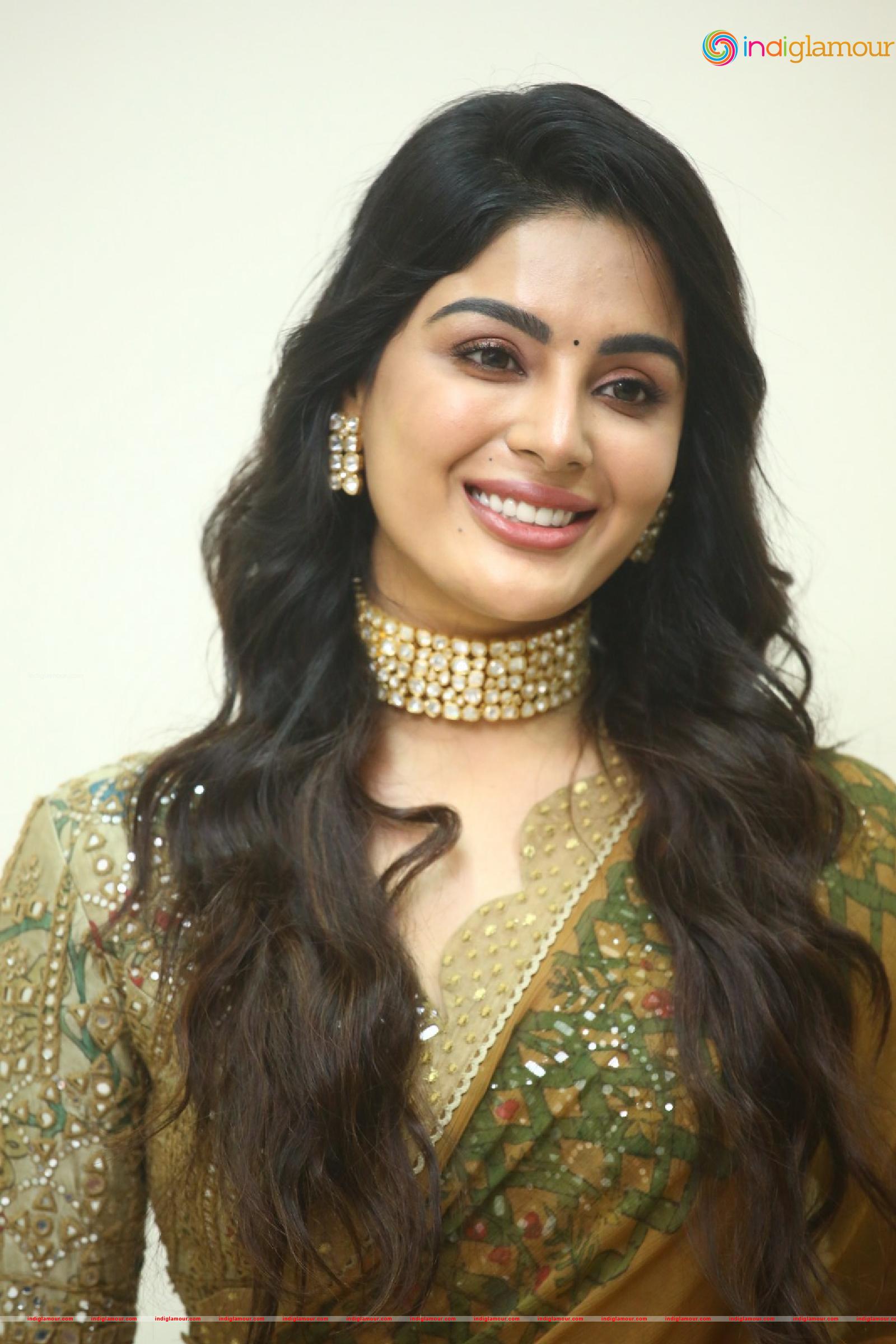 Samyuktha Menon Actress hd photo