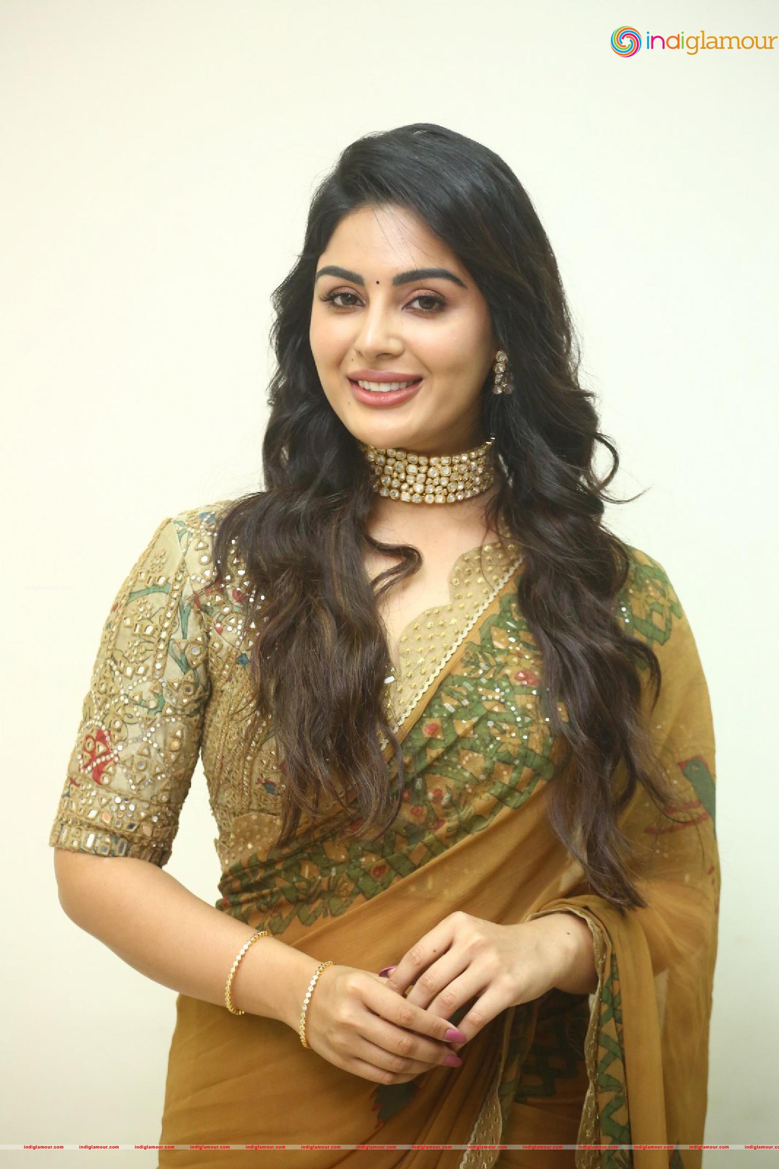 Samyuktha Menon Actress hd photo