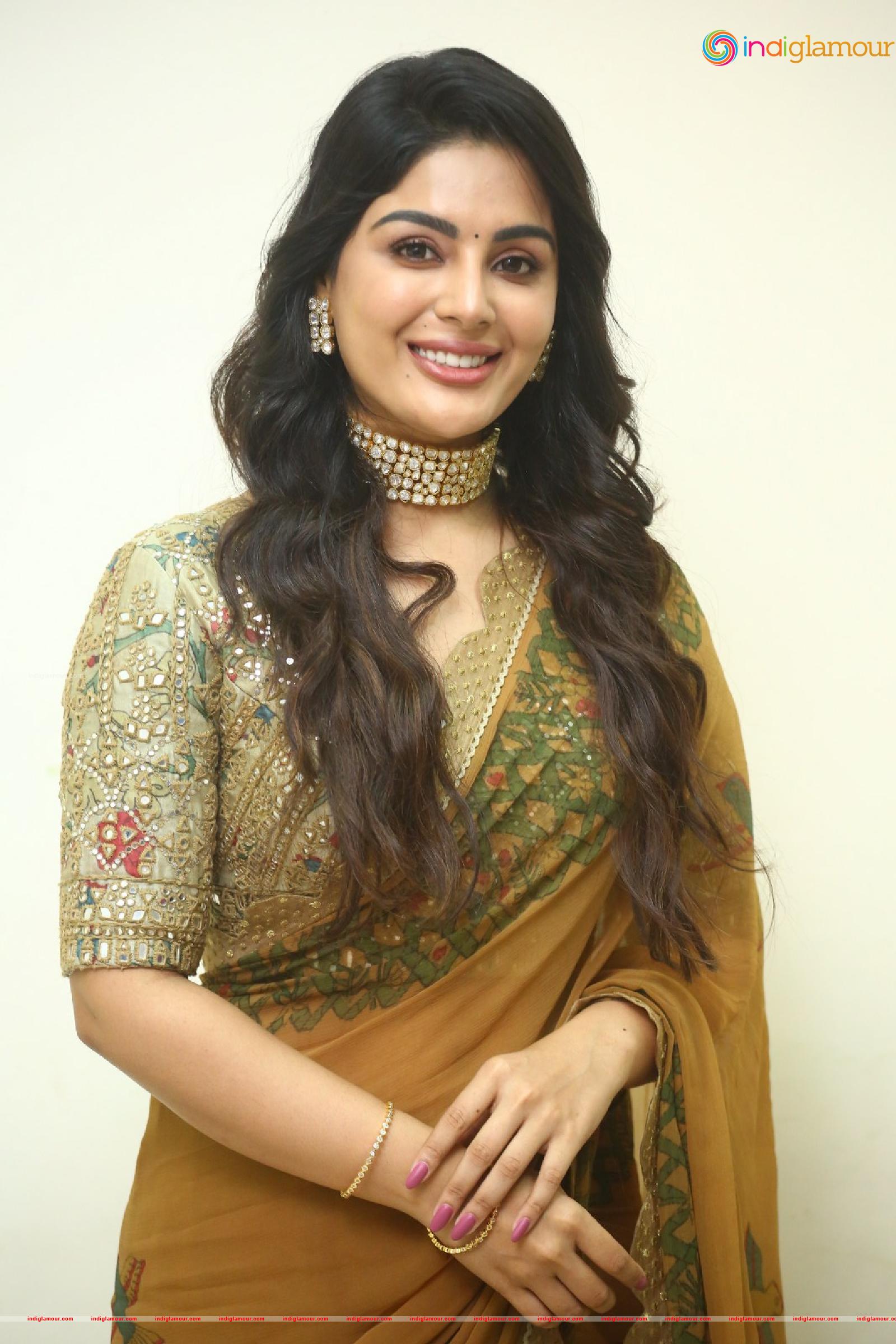 Samyuktha Menon Actress hd photo