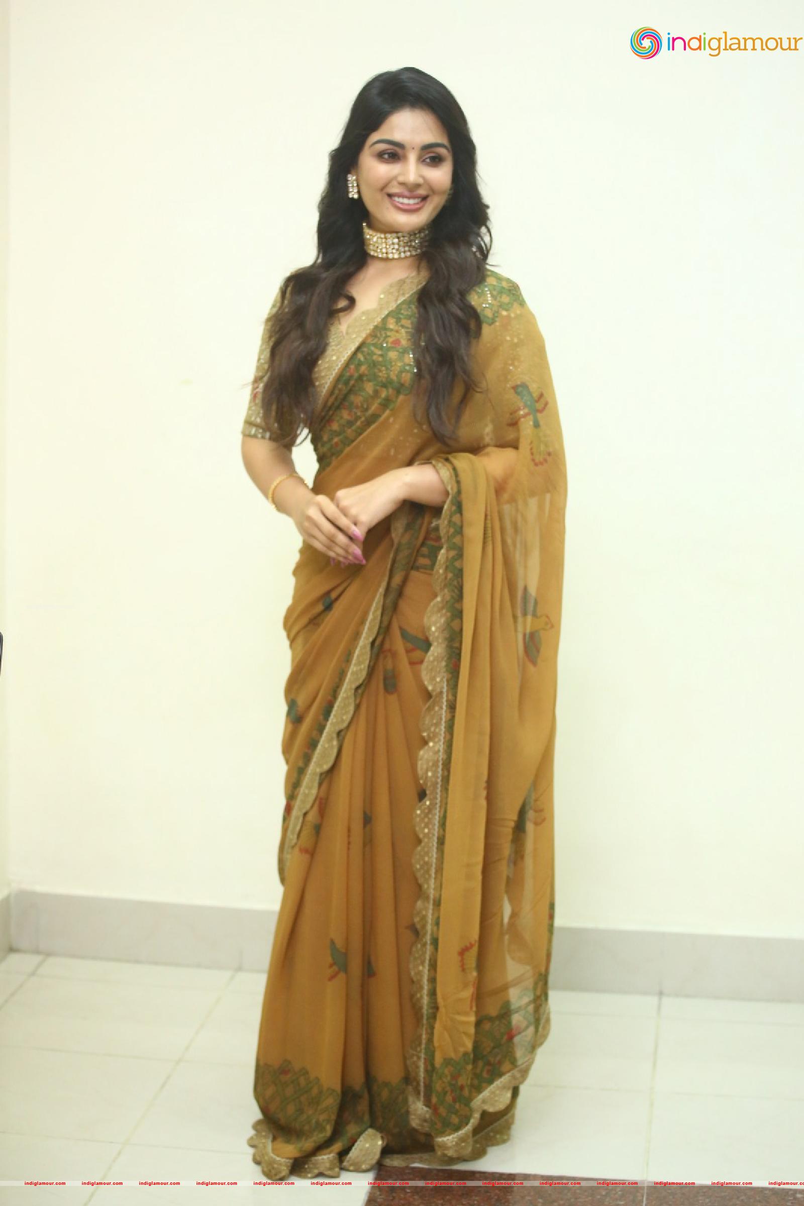 Samyuktha Menon Actress hd photo