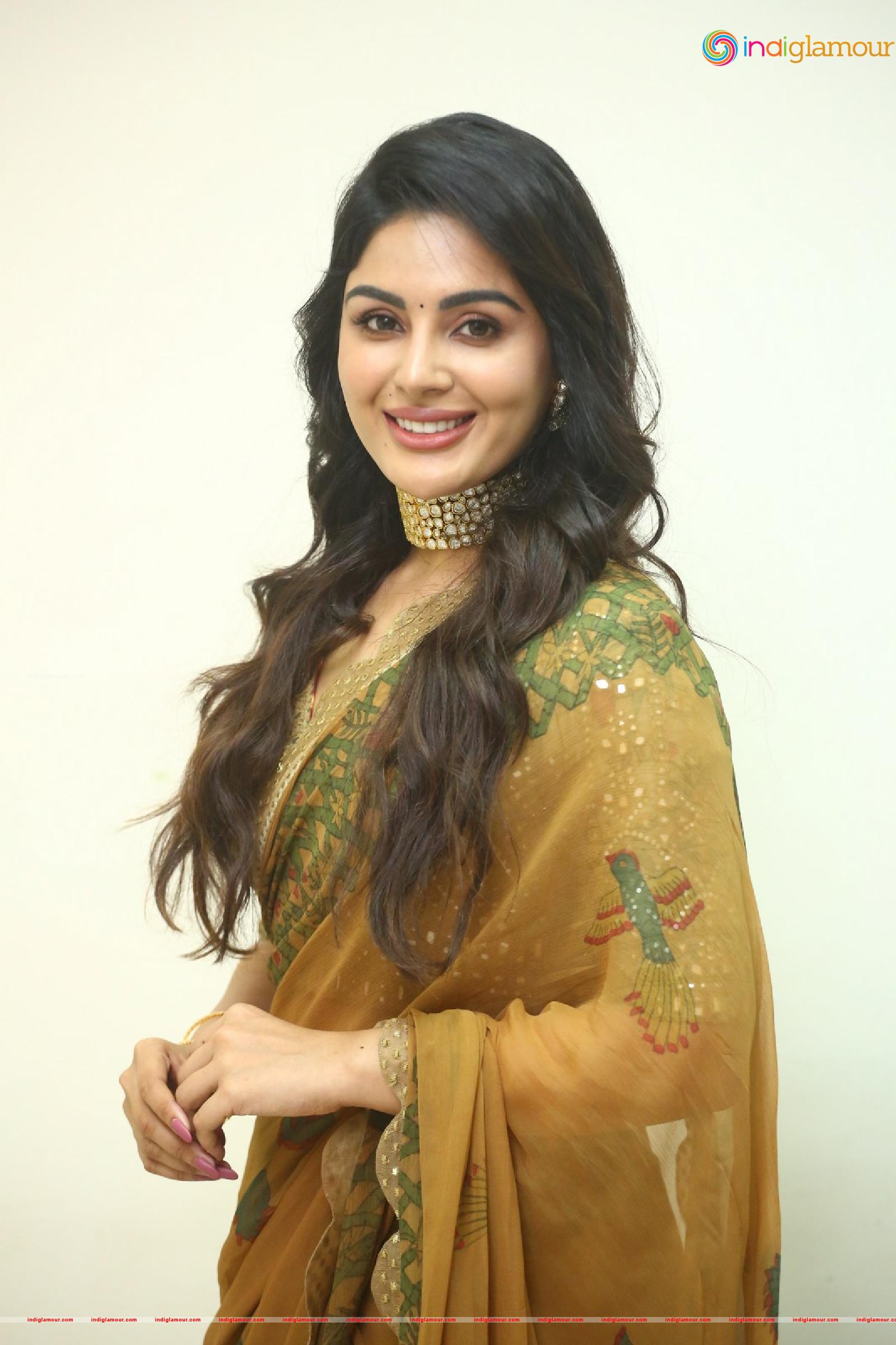 Samyuktha Menon Actress hd photo