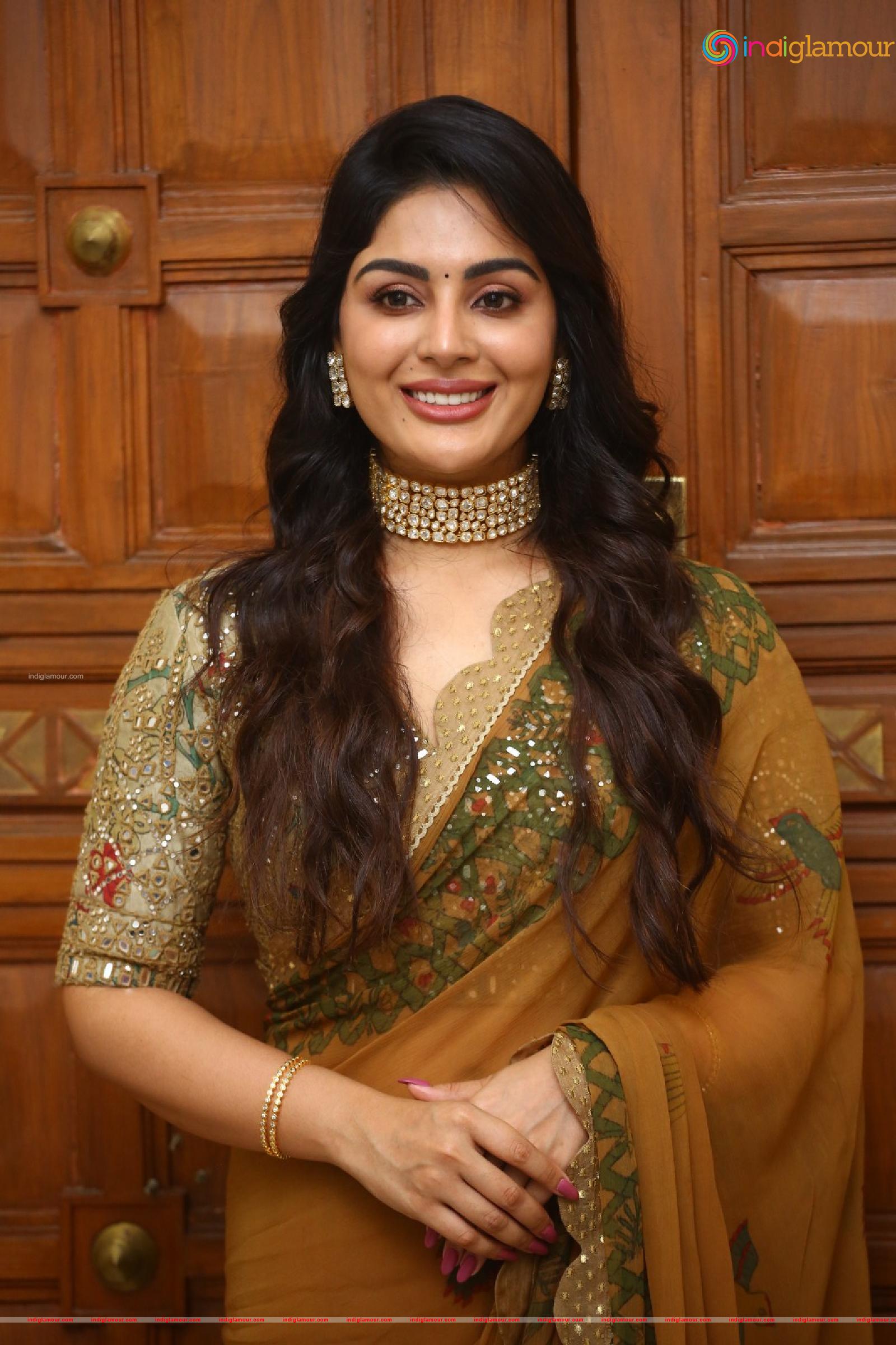 Samyuktha Menon Actress hd photo
