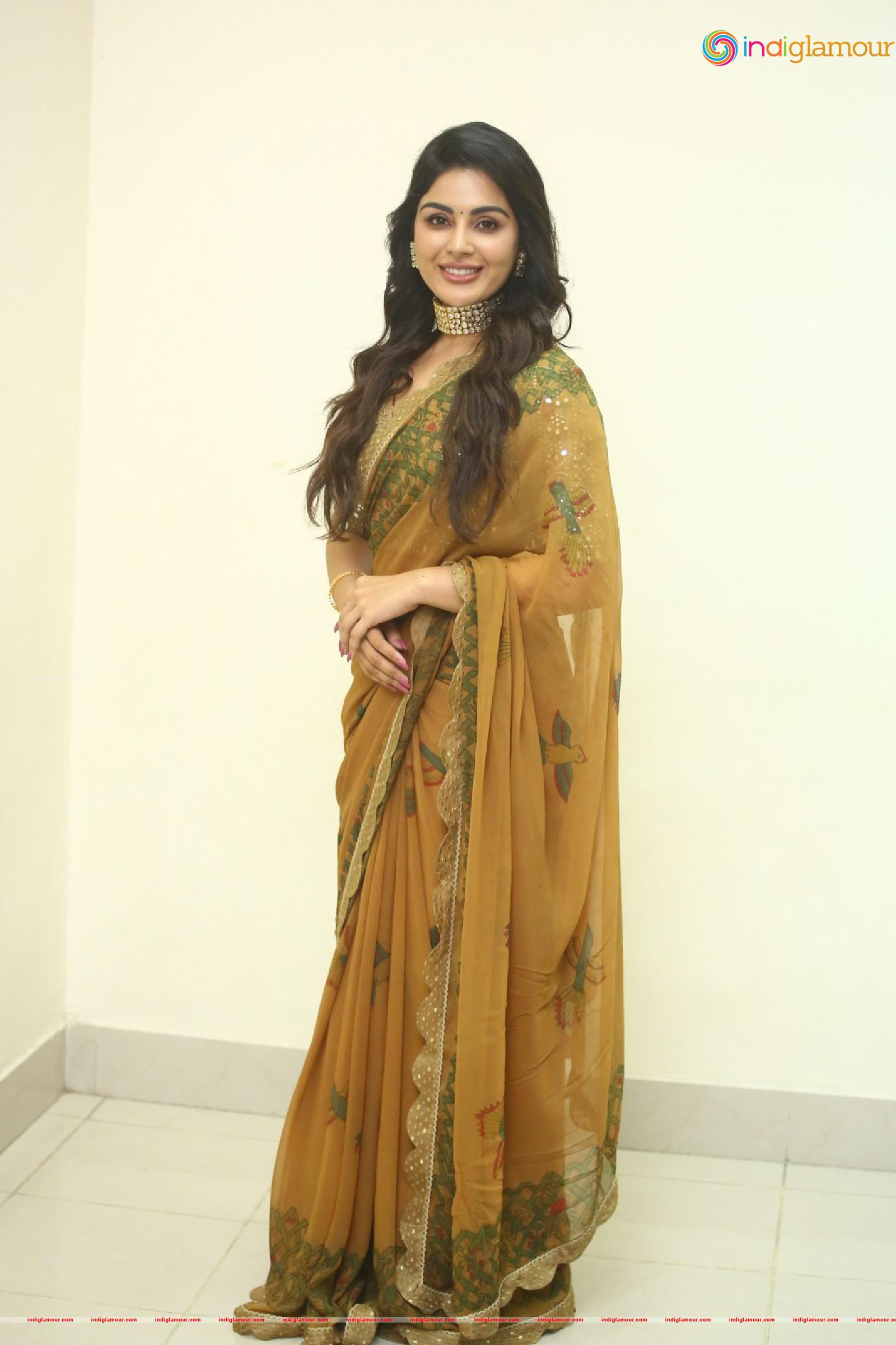 Samyuktha Menon Actress hd photo