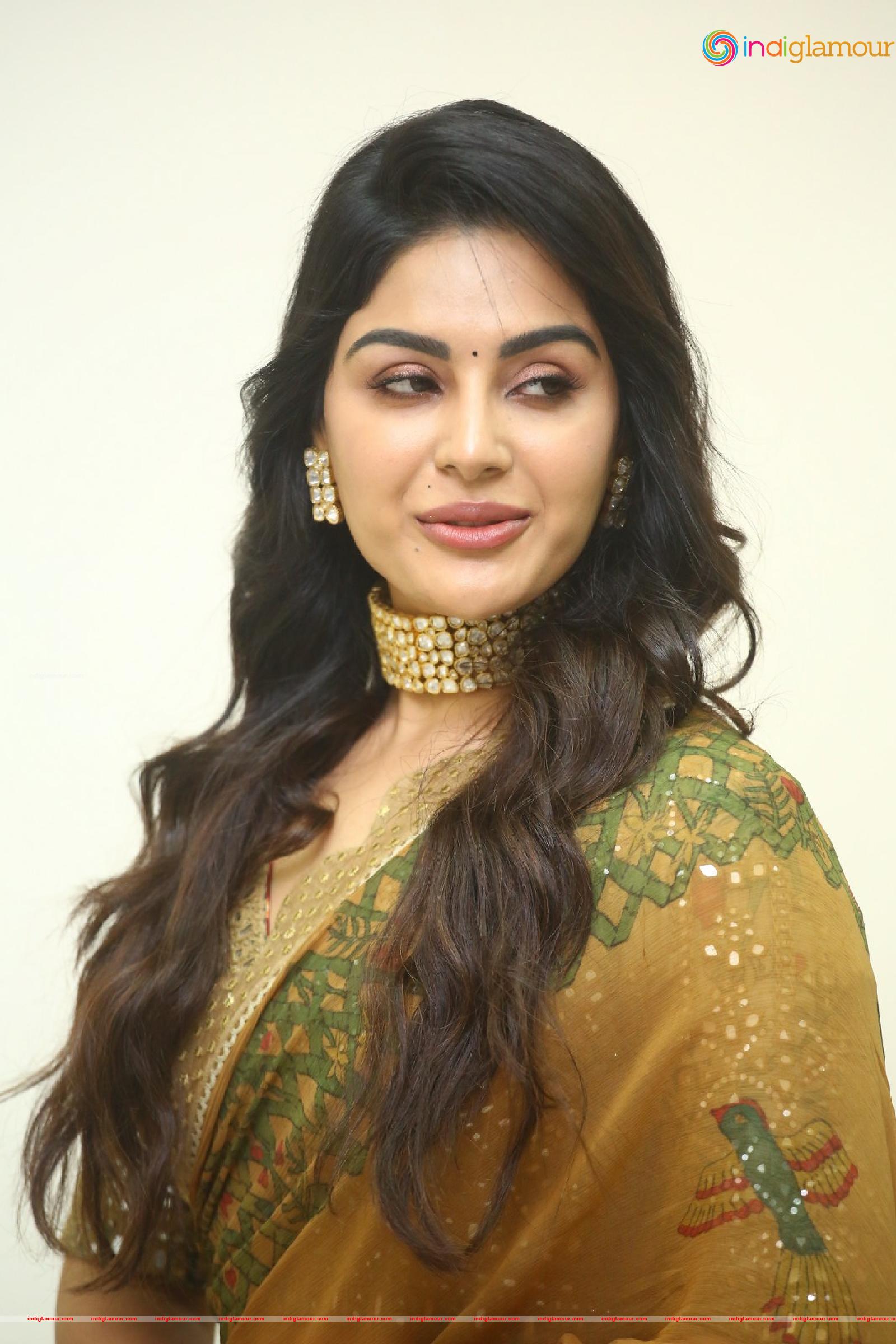 Samyuktha Menon Actress hd photo