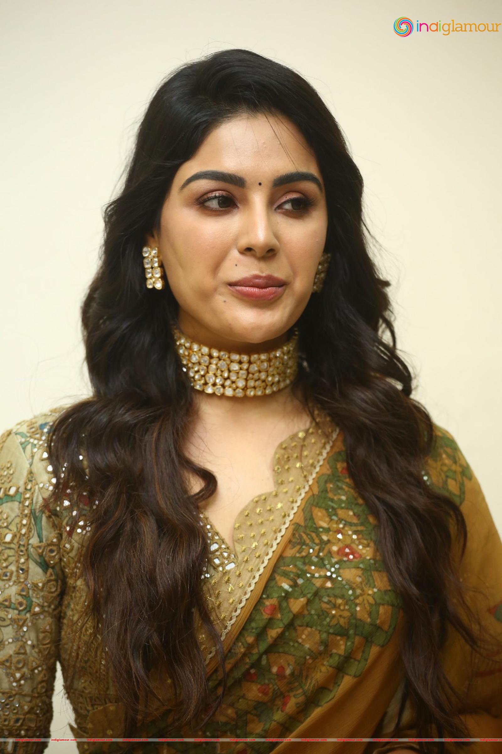 Samyuktha Menon Actress hd photo