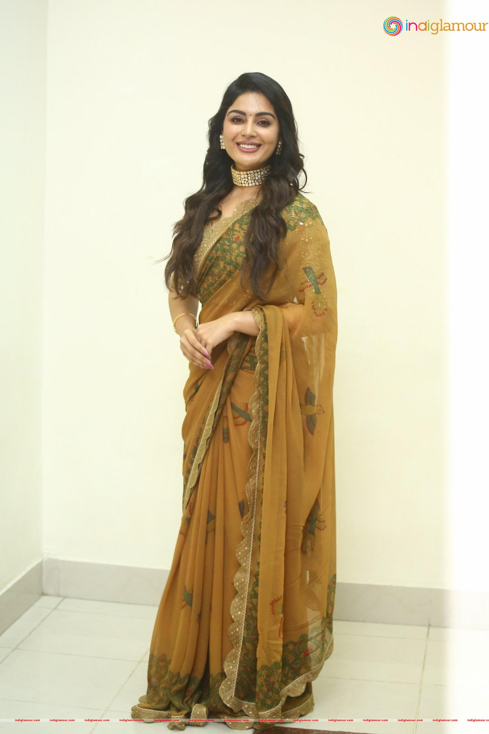 Samyuktha Menon Actress hd photo
