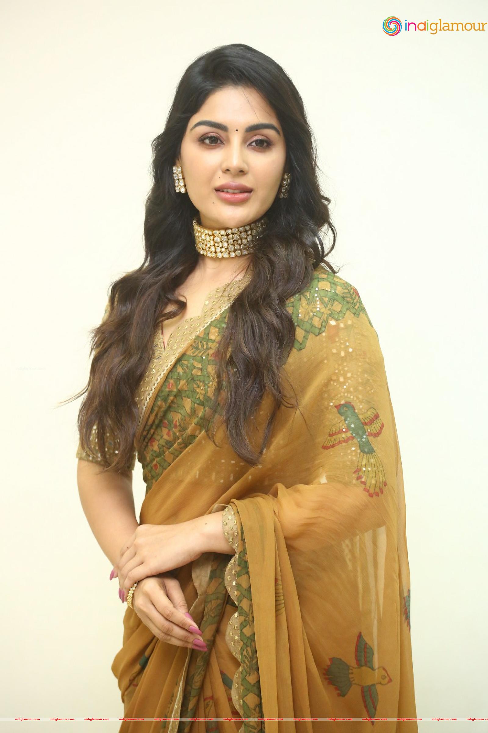 Samyuktha Menon Actress hd photo