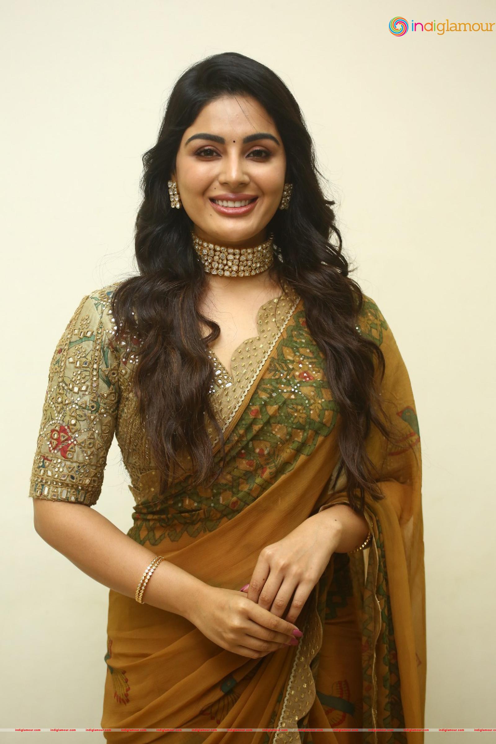 Samyuktha Menon Actress hd photo