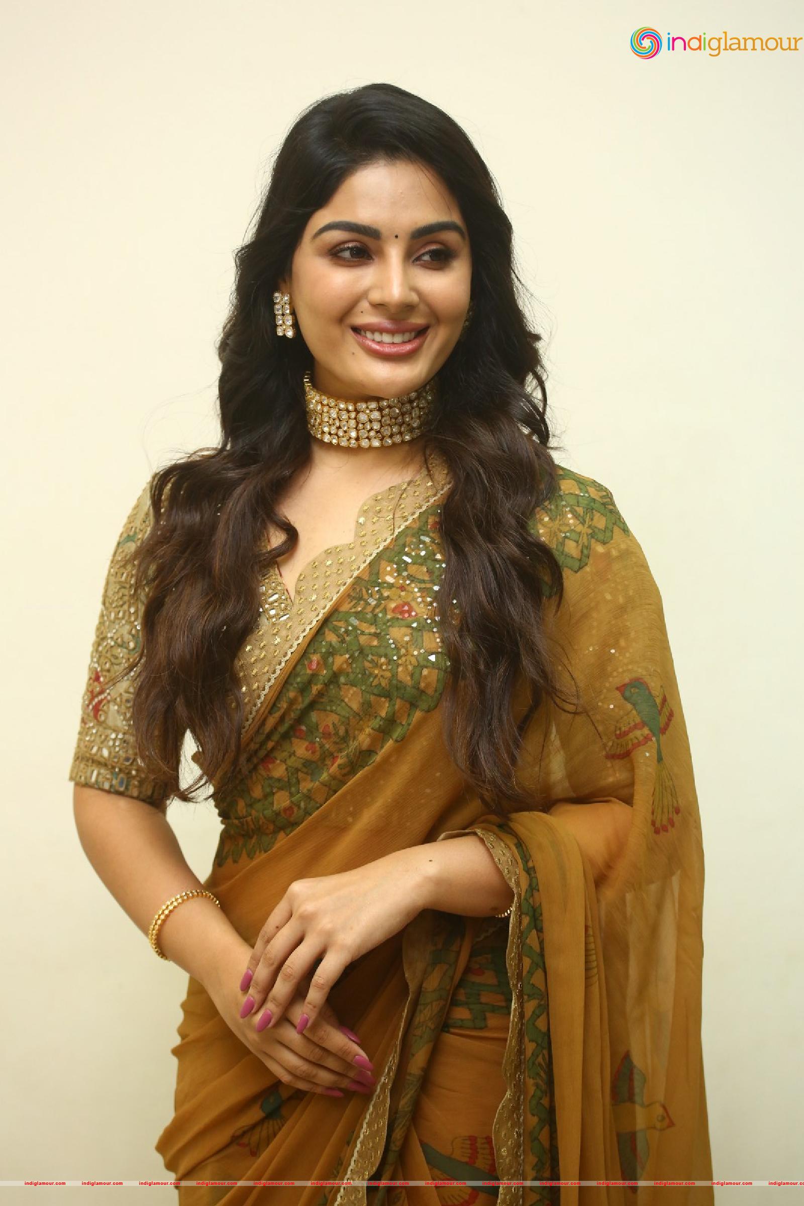 Samyuktha Menon Actress hd photo