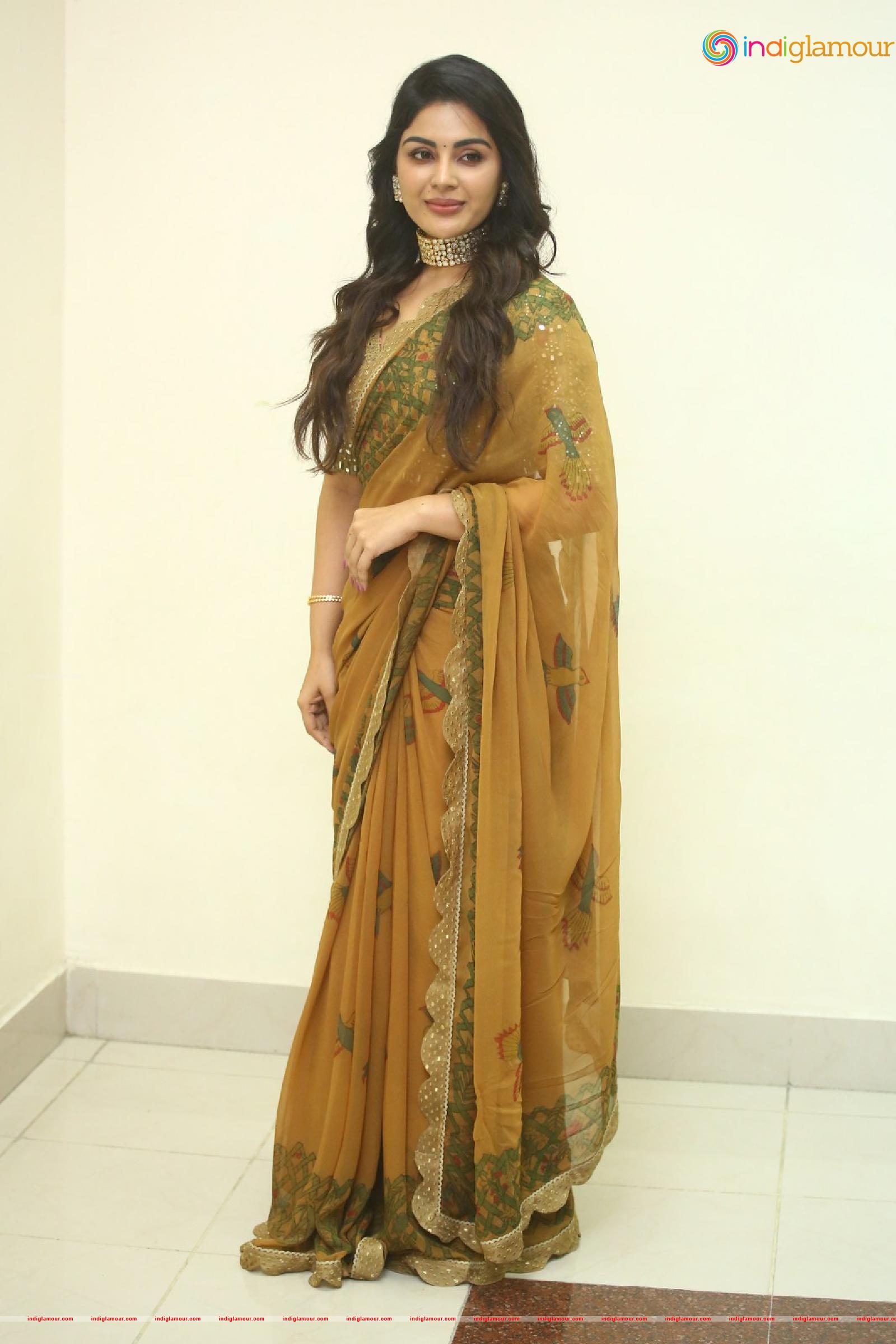 Samyuktha Menon Actress hd photo