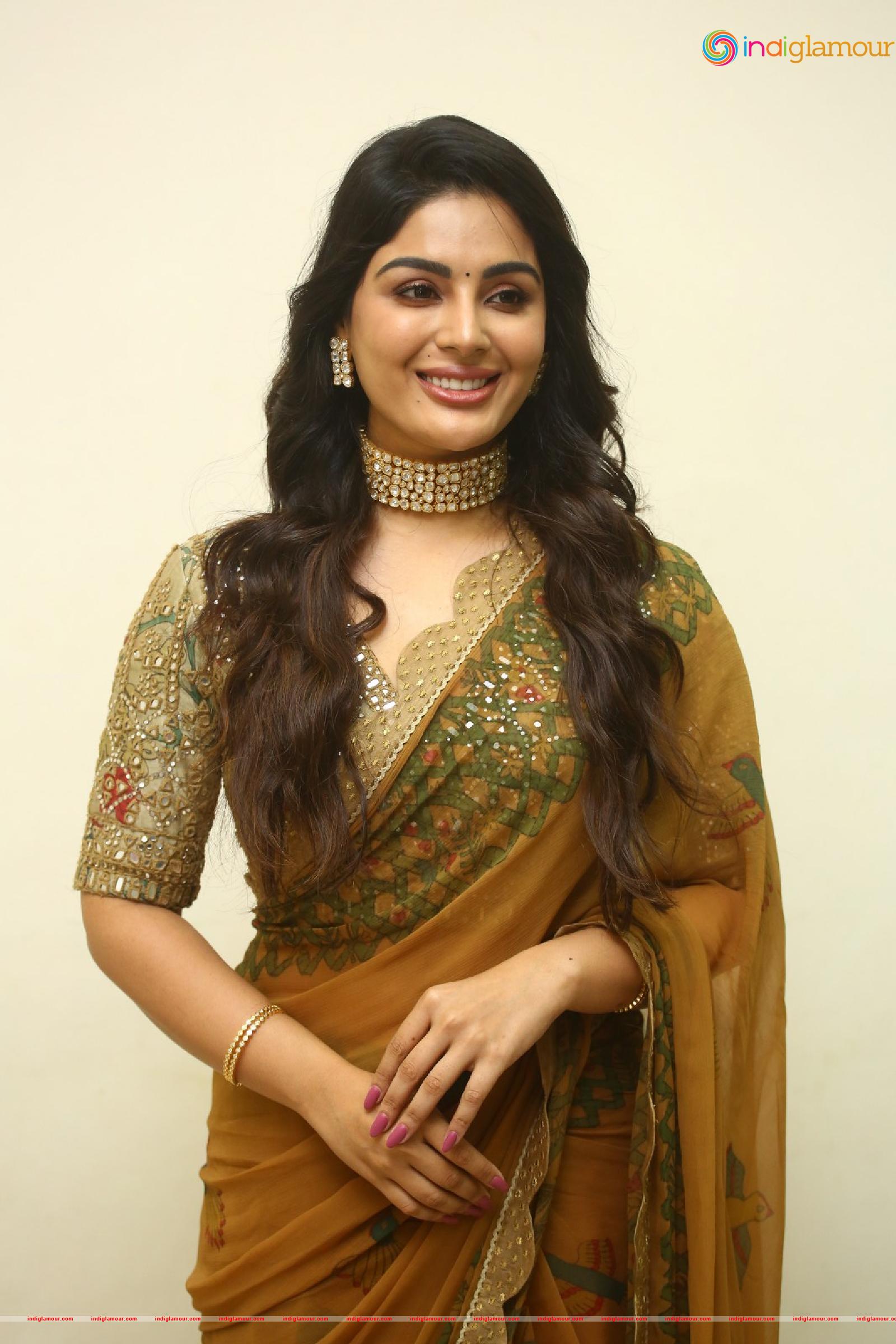 Samyuktha Menon Actress hd photo