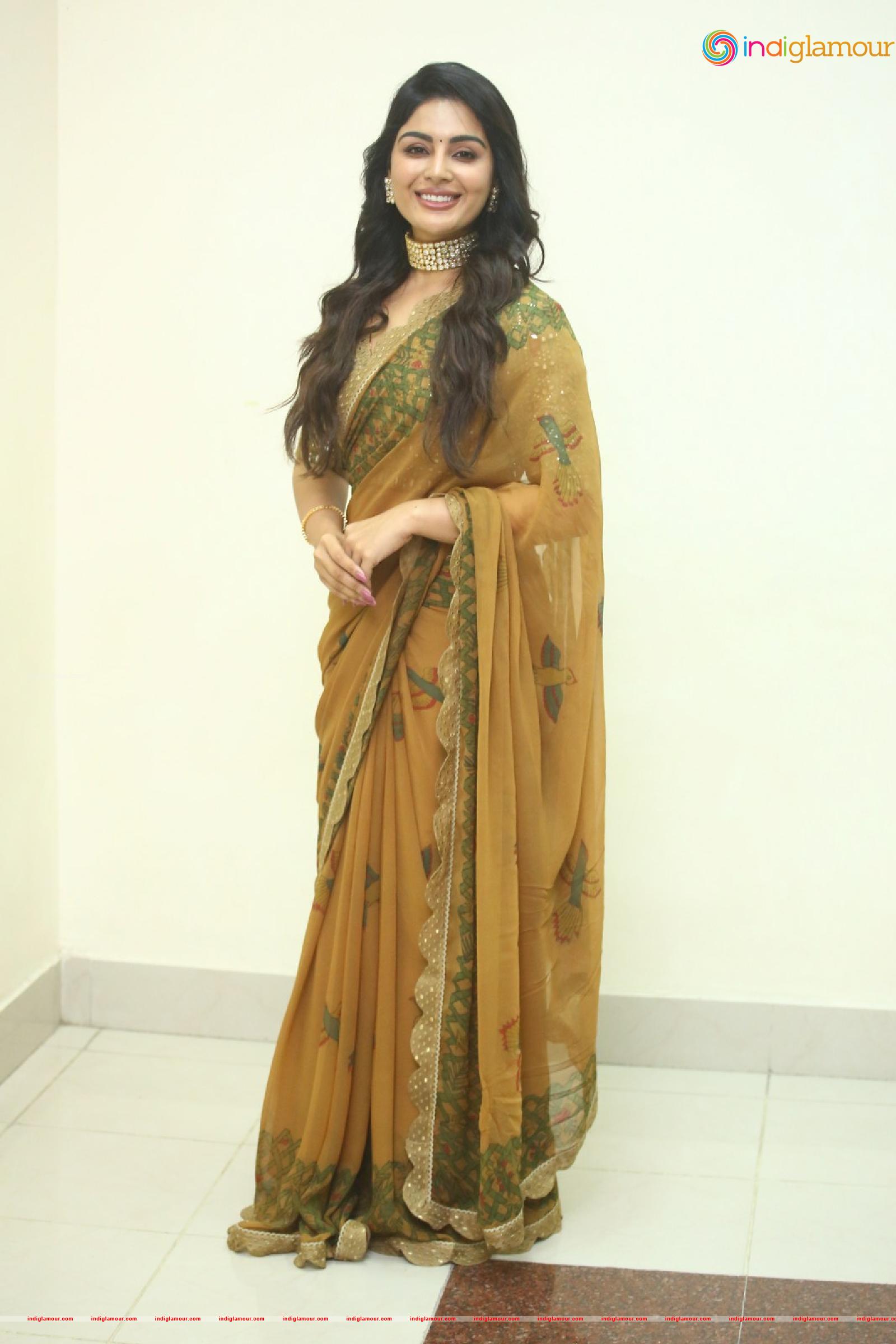 Samyuktha Menon Actress hd photo