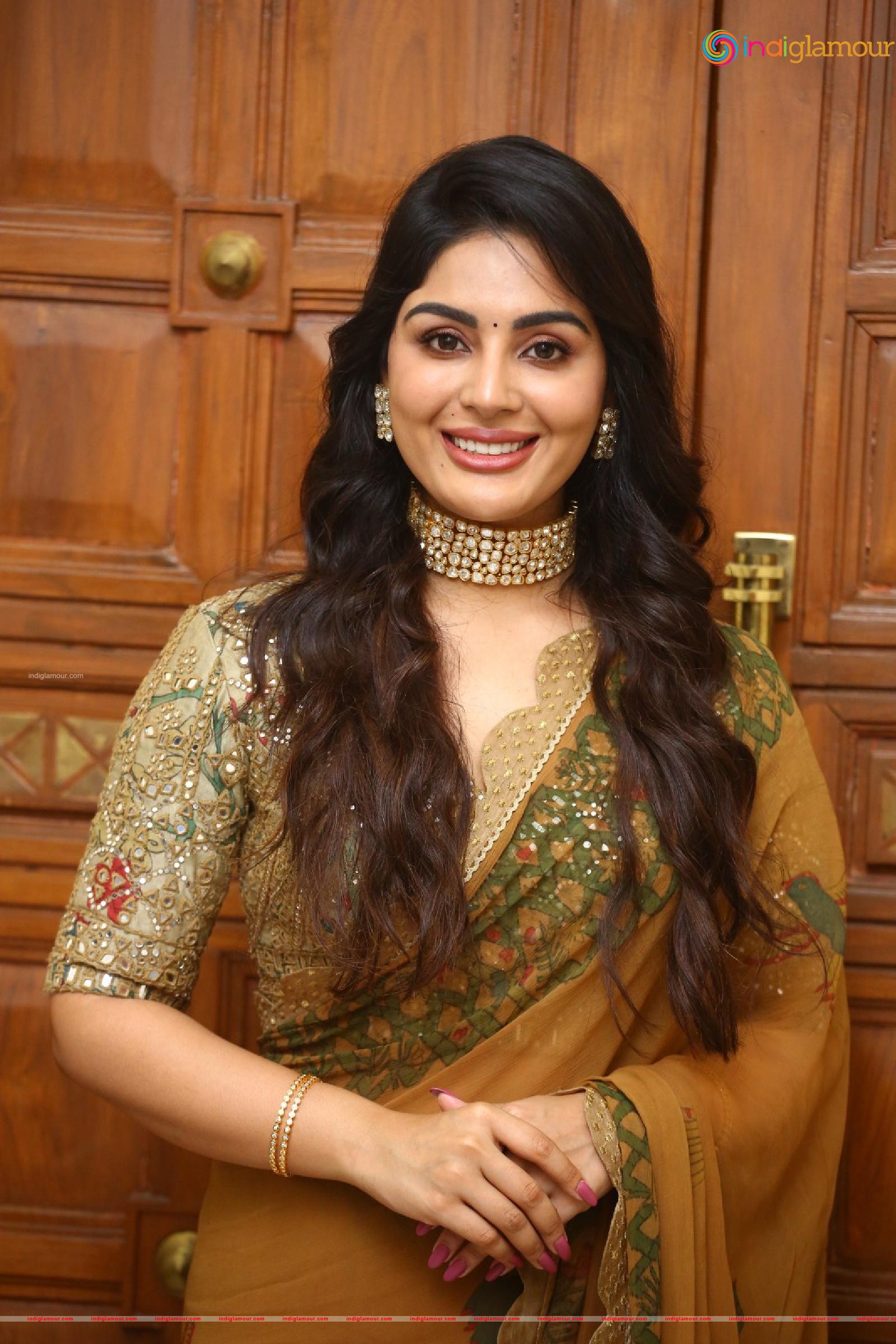 Samyuktha Menon Actress hd photo