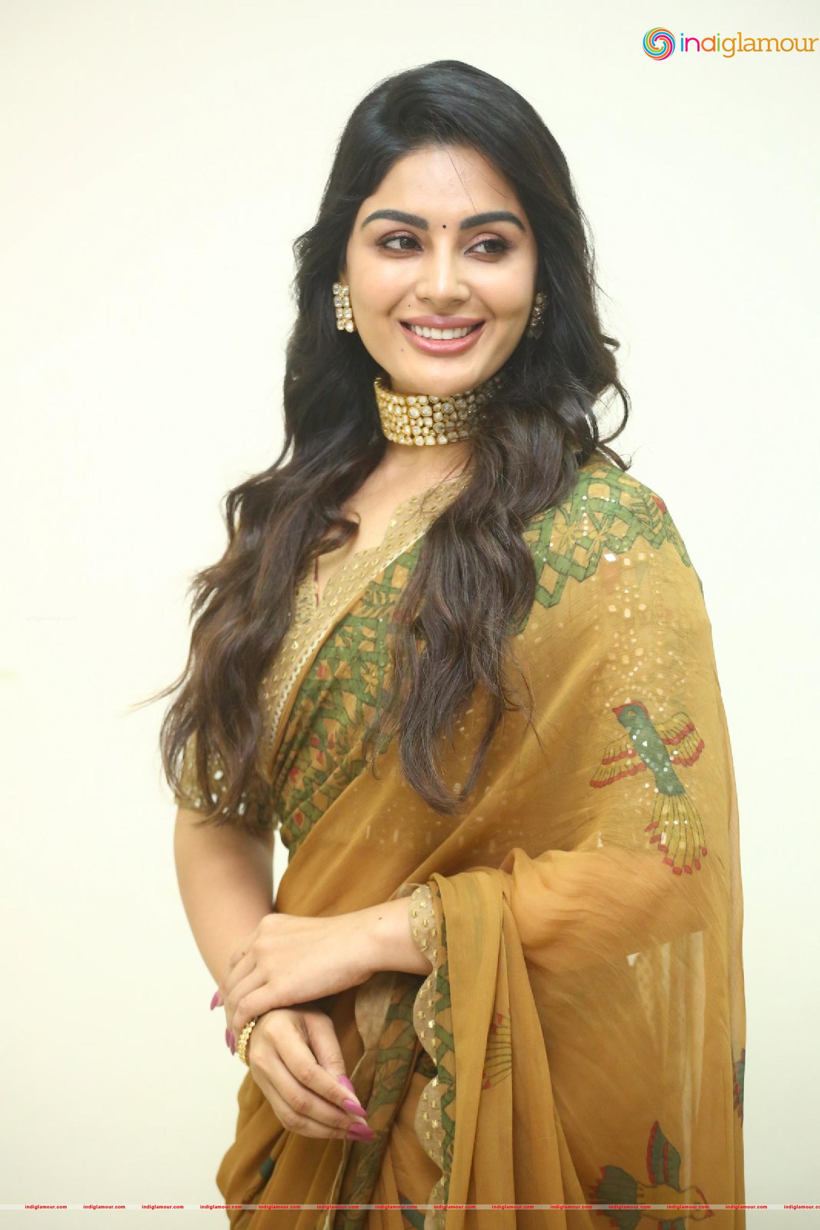 Samyuktha Menon Actress hd photo