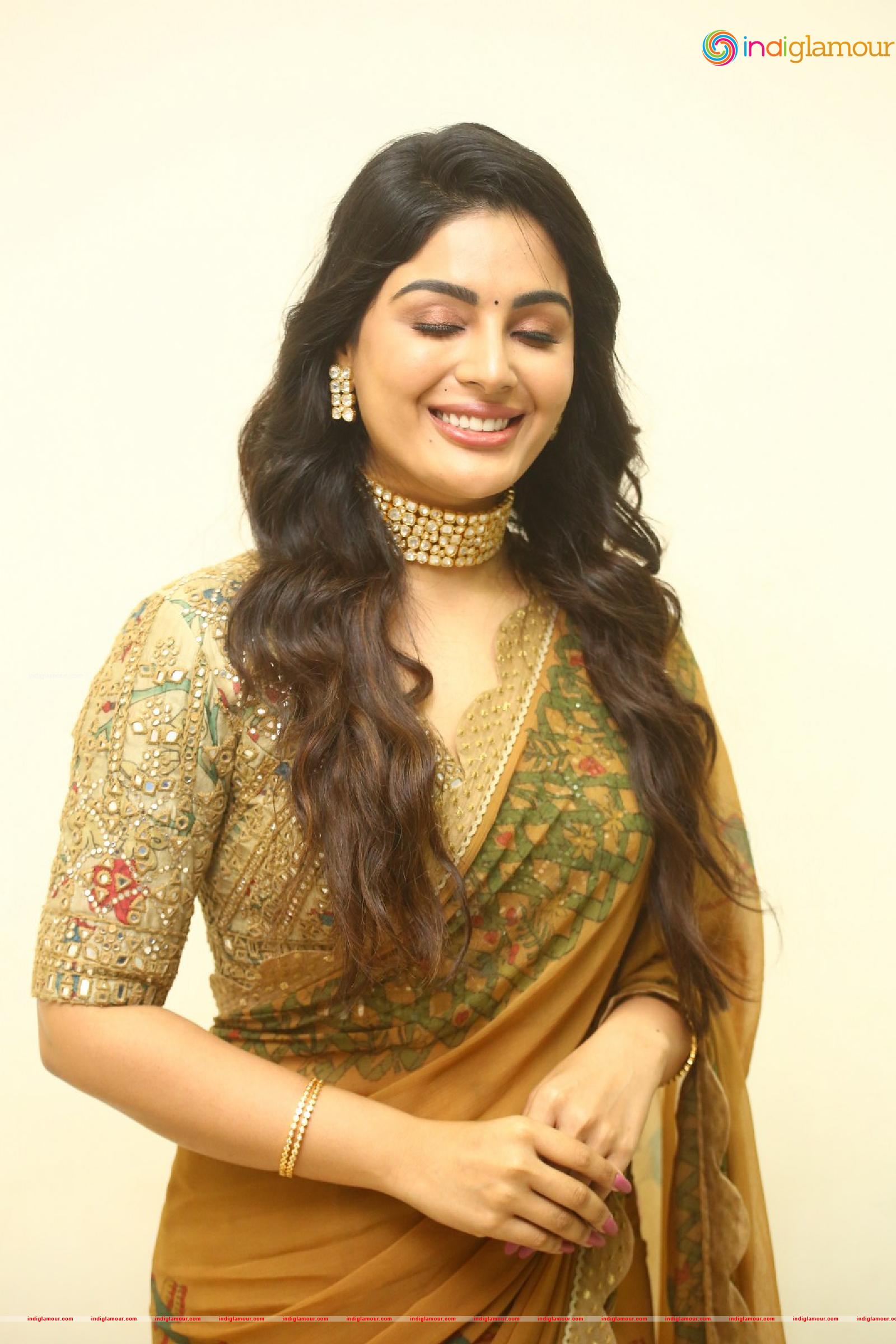 Samyuktha Menon Actress hd photo