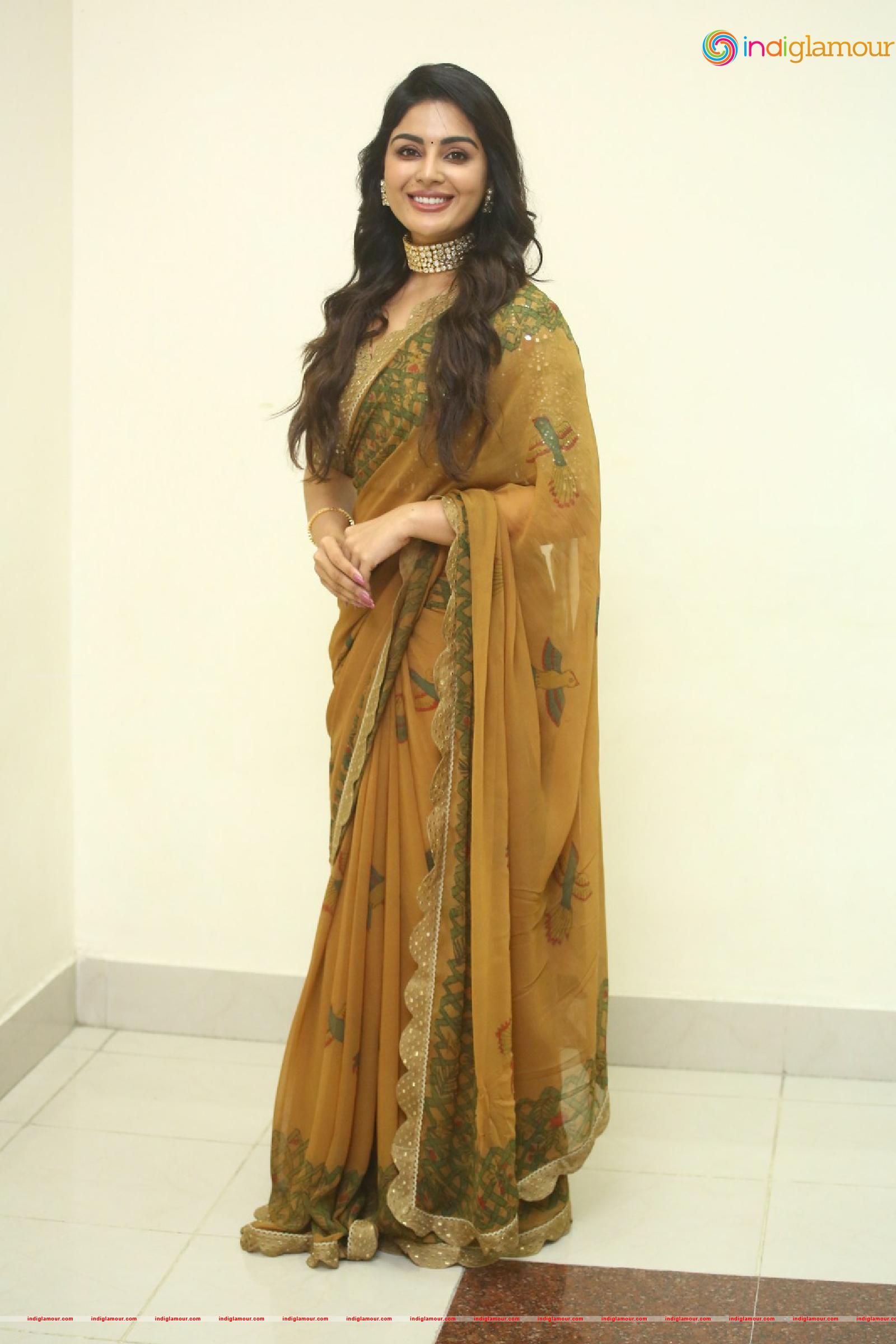 Samyuktha Menon Actress hd photo